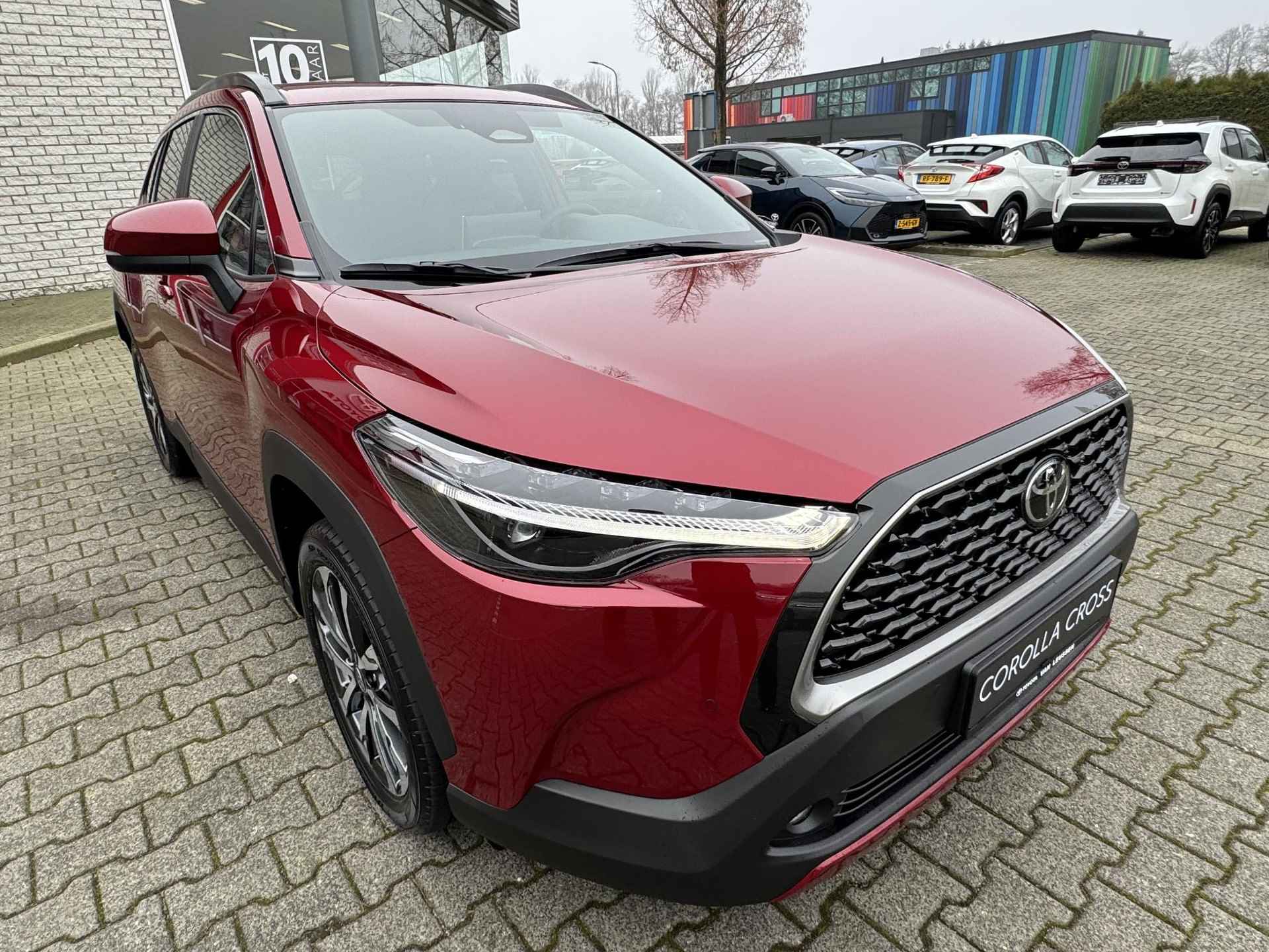 Toyota Corolla Cross HYBRID 200 STYLE NIEUW & DIRECT LEVERBAAR!!! STOELVERW NAVI BLIND-SPOT PARK-SENSOREN EL-ACHTERKLEP APPLE/ANDROID LED KEYLESS - 6/36