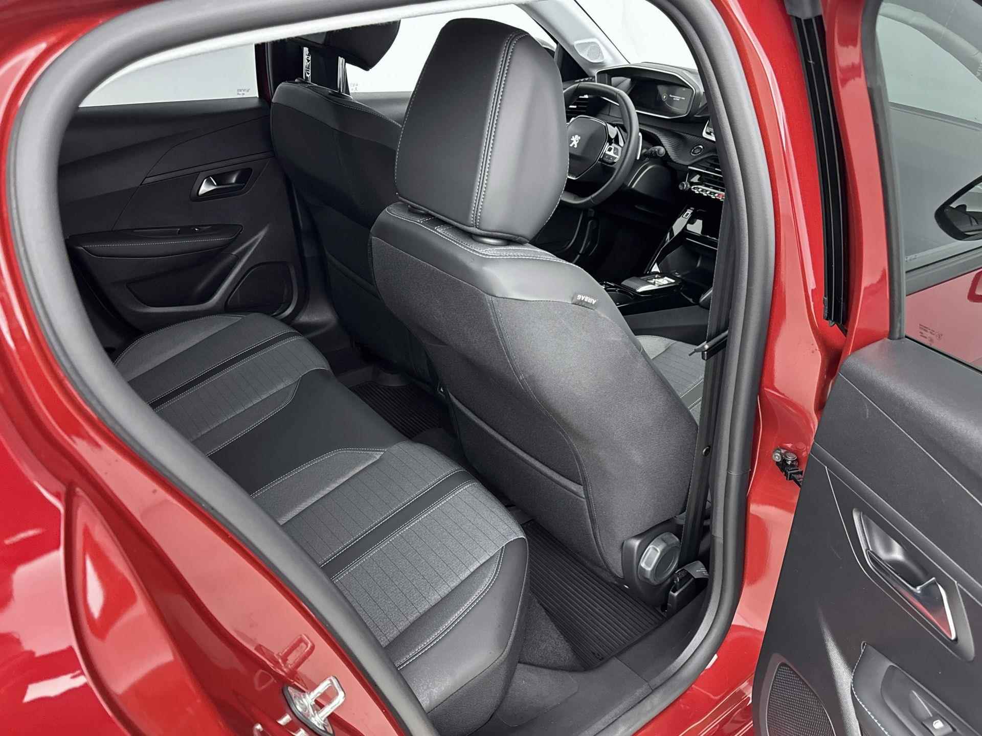 Peugeot 208 1.2 100 pk Automaat Allure | Navigatie | Camera | 3D scherm | Led - 14/34