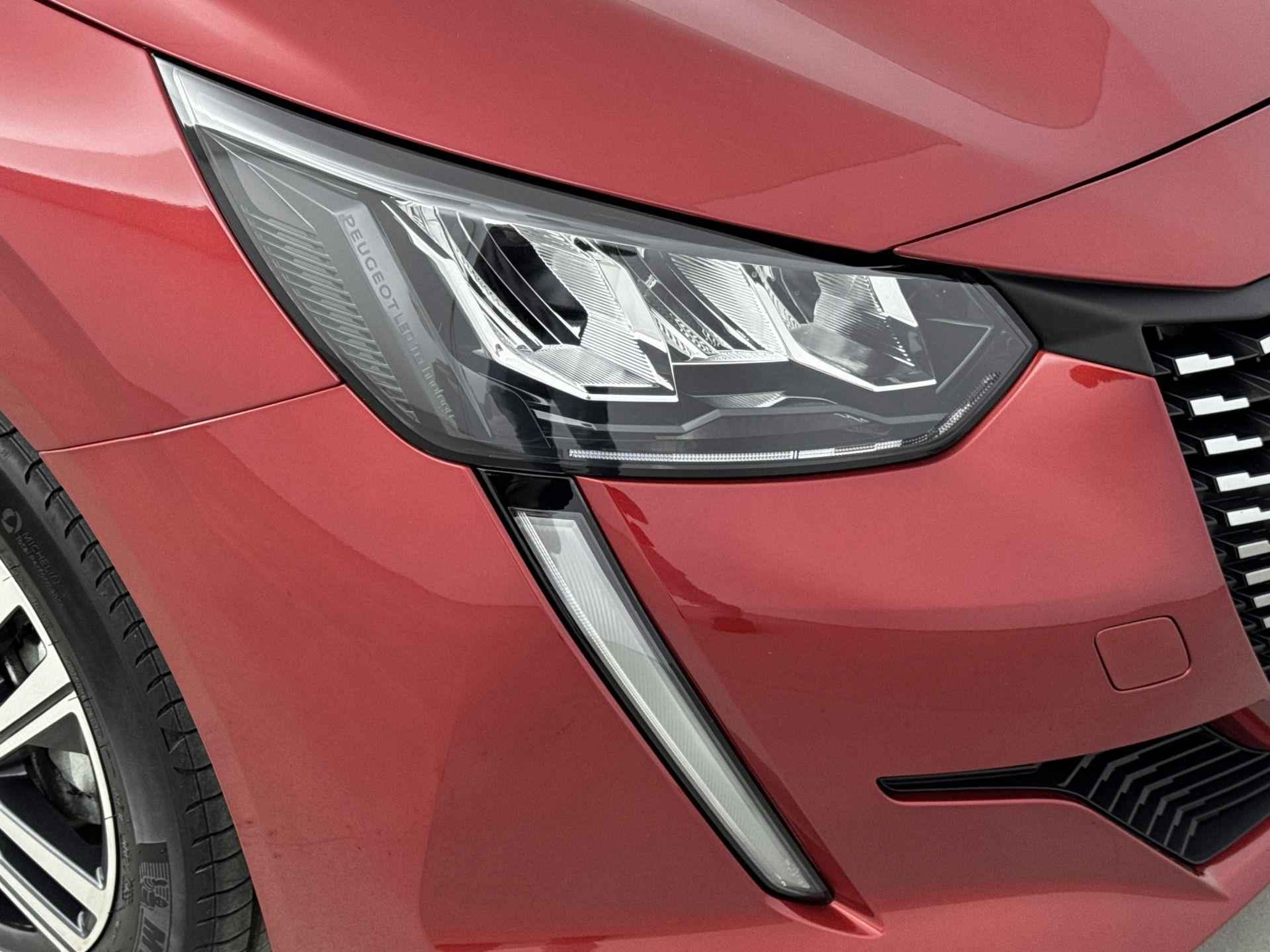 Peugeot 208 1.2 100 pk Automaat Allure | Navigatie | Camera | 3D scherm | Led - 26/34