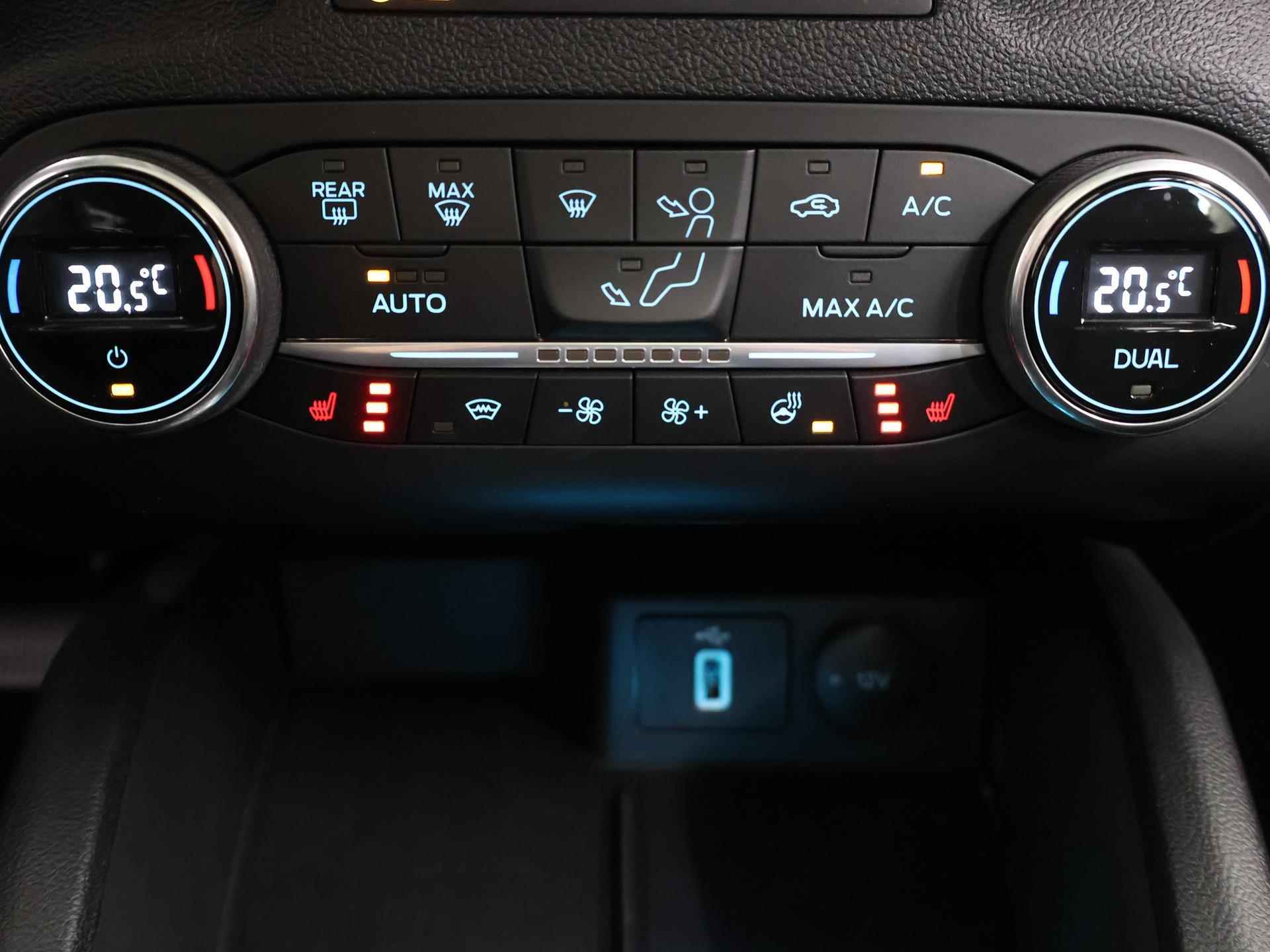 Ford Focus Wagon 1.5 EcoBoost Aut. Active Business | Panoramadak | Adaptieve LED koplampen | Adaptive Cruise Control | Elekt. Wegklapb. Trekhaak | - 25/40