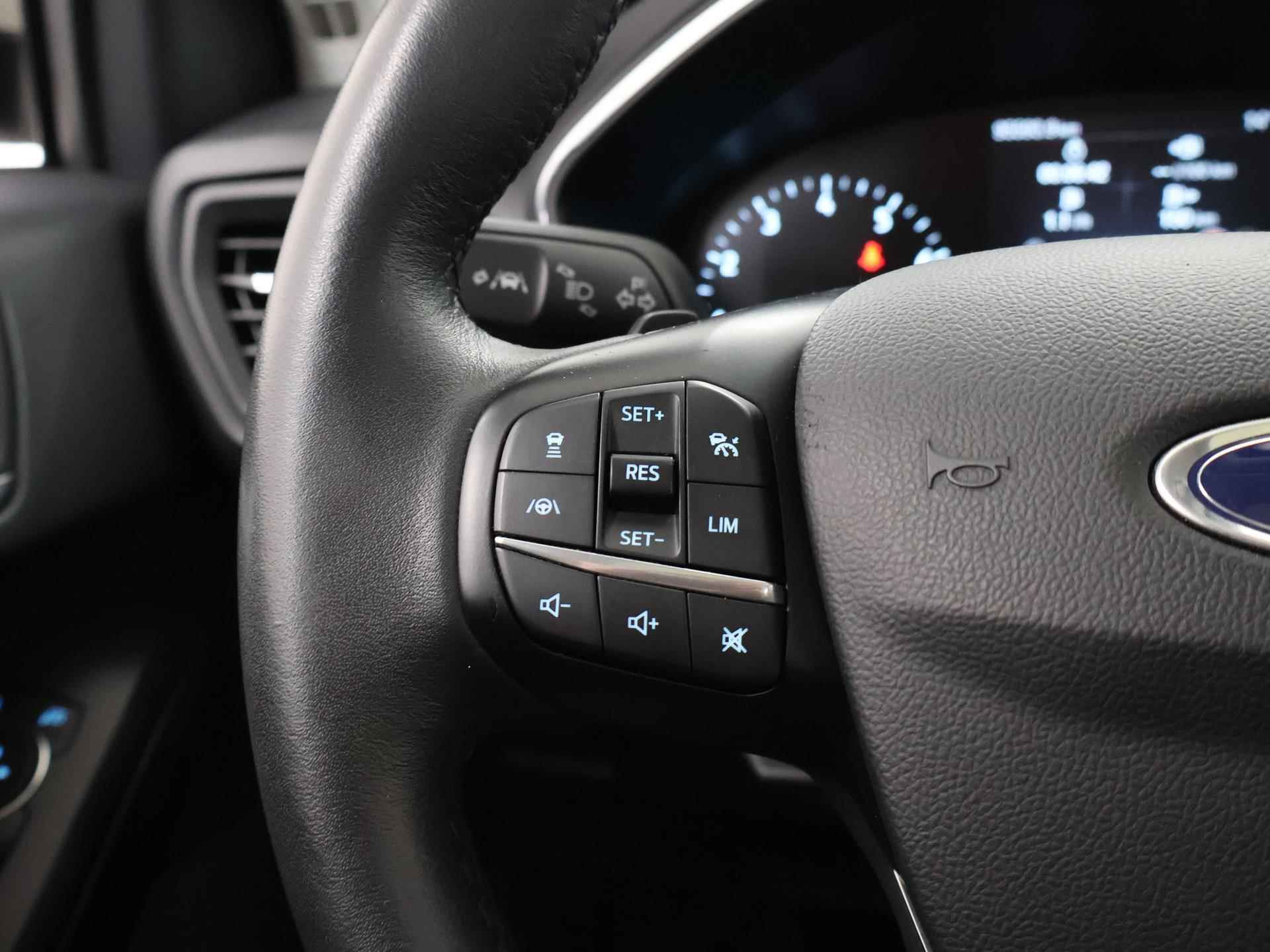 Ford Focus Wagon 1.5 EcoBoost Aut. Active Business | Panoramadak | Adaptieve LED koplampen | Adaptive Cruise Control | Elekt. Wegklapb. Trekhaak | - 33/40