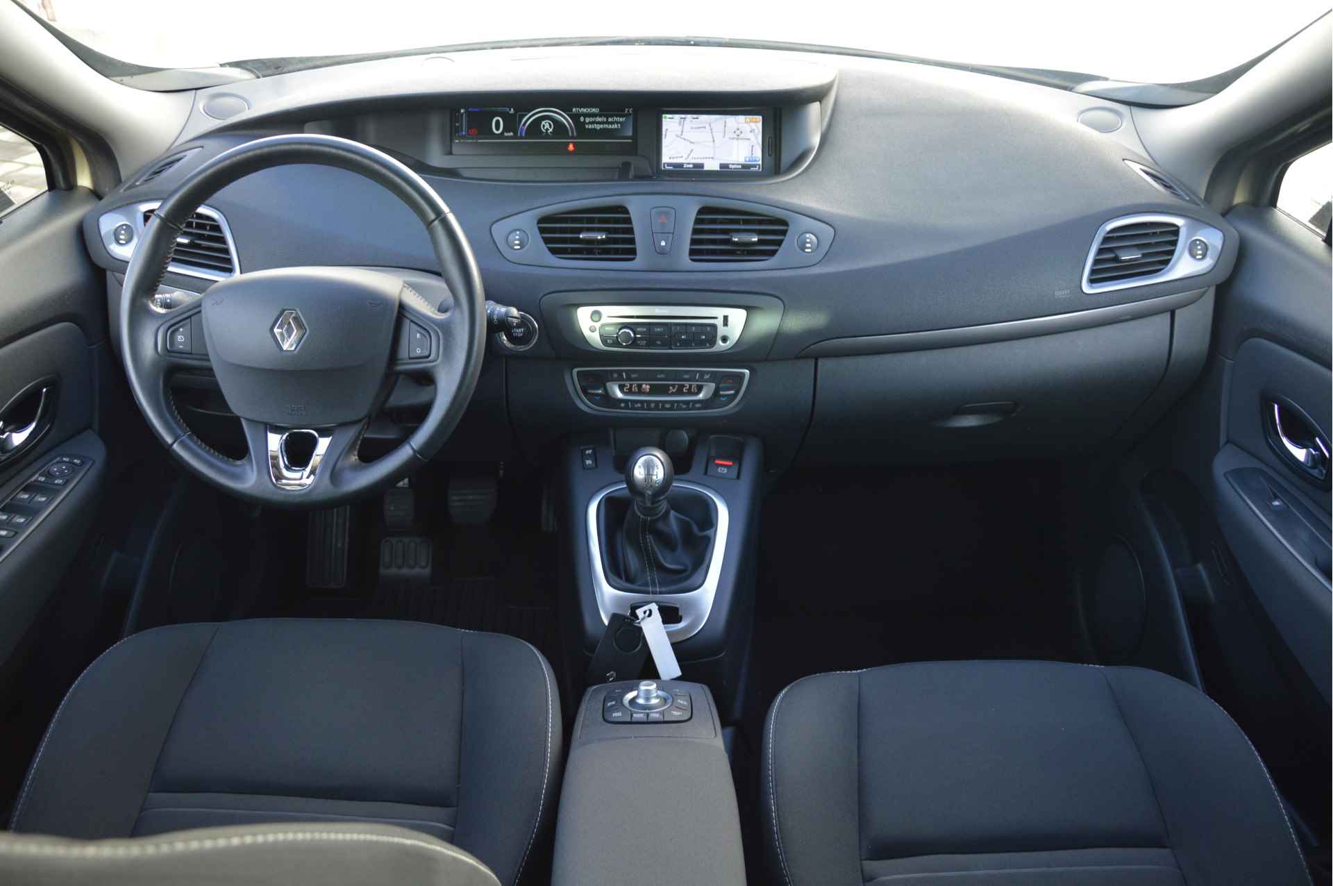 Renault Scénic Limited 1.2 TCe 116 pk | Voorstoelen verwarmd | Navi | Bluetooth | Cruise control - 13/21