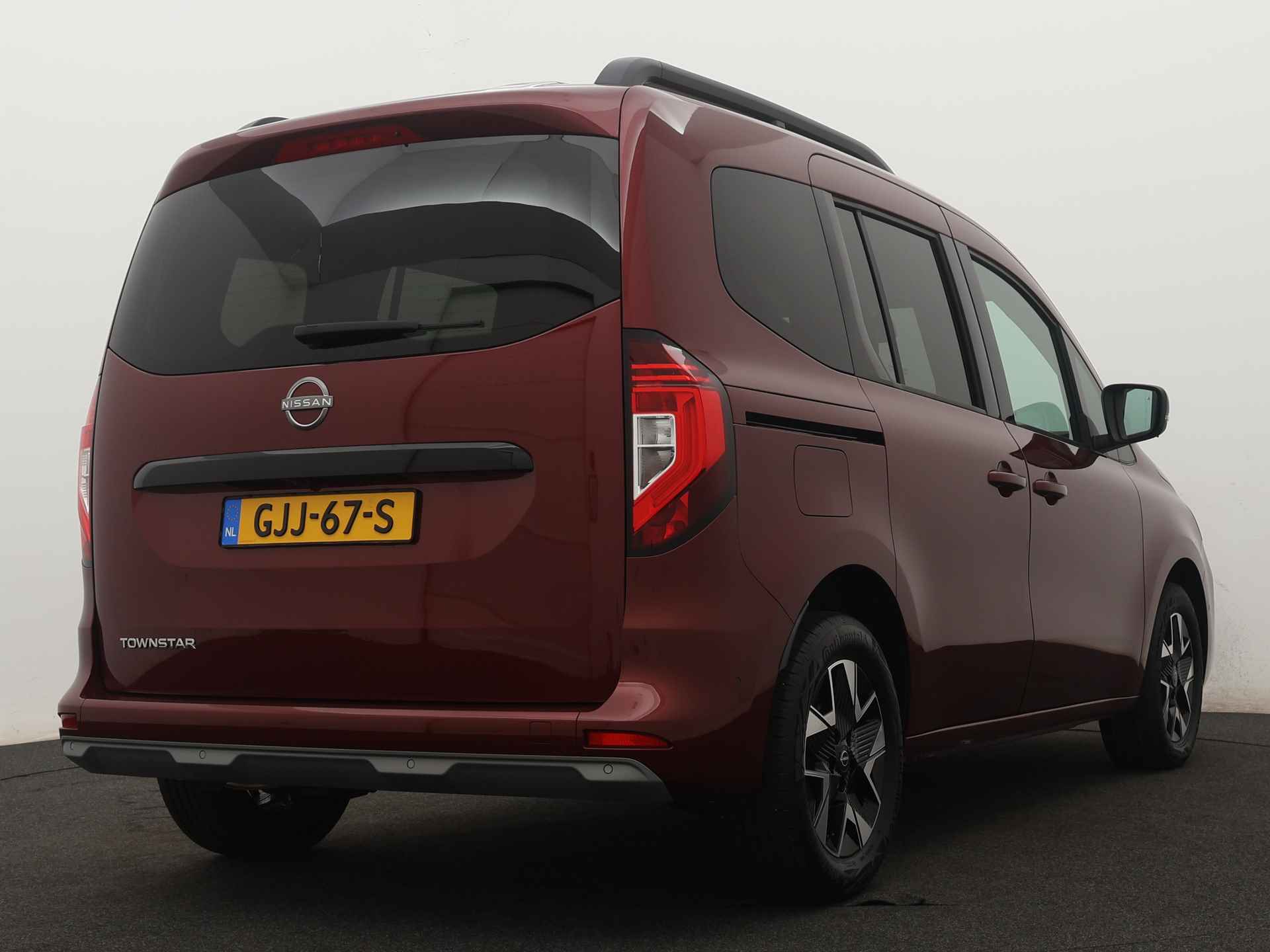 Nissan Townstar N-Design 1.3 L1 Ingepland voor nieuwe bodemverlaging t.b.v. rolstoelvervoer (Prijs incl. bodemverlaging) - 3/40