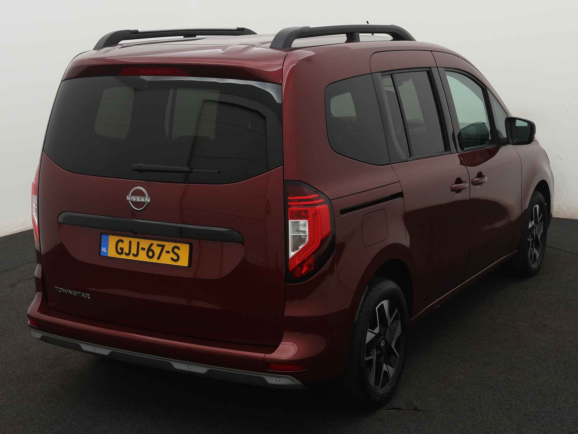 Nissan Townstar N-Design 1.3 L1 Ingepland voor nieuwe bodemverlaging t.b.v. rolstoelvervoer (Prijs incl. bodemverlaging) - 15/40