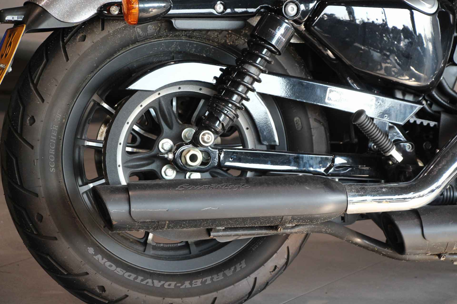 Harley-Davidson SPORTSTER IRON 883 - 10/12