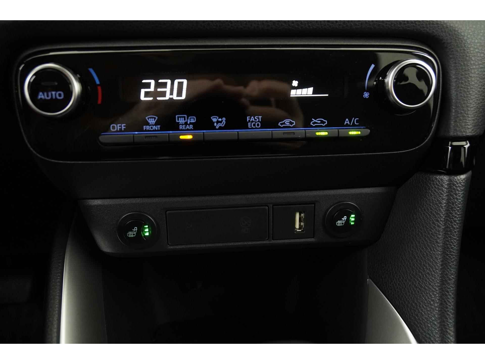 Toyota Yaris 1.5 Hybrid Active | Camera | Apple Carplay | ACC | Zondag Open! - 12/38