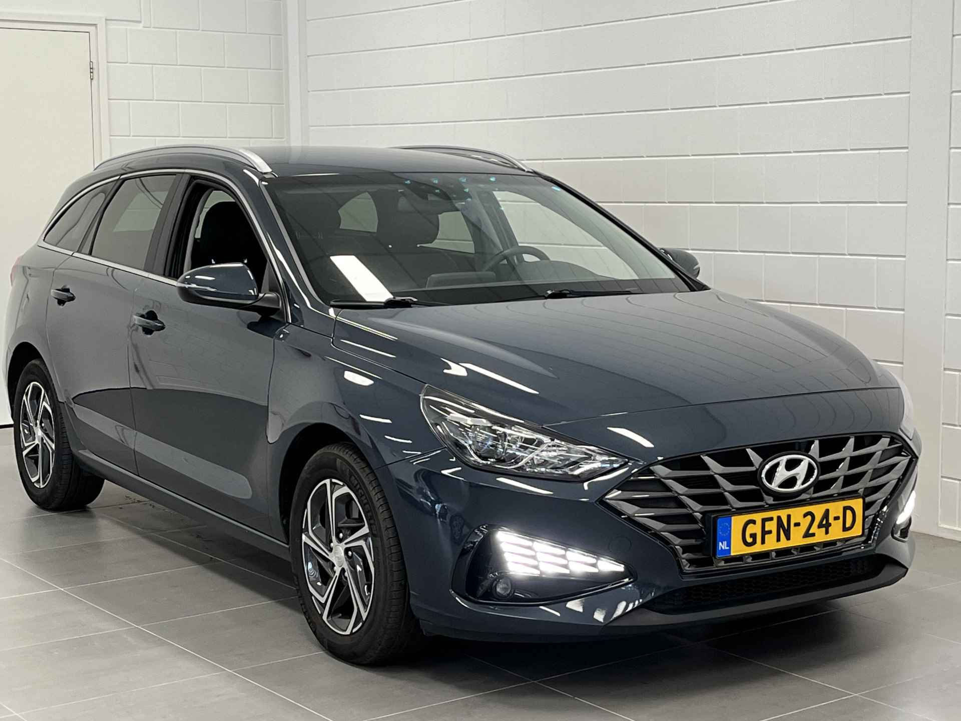 Hyundai i30 Wagon 1.0 T-GDi Comfort Plus Automaat | APPLE / ANDROID NAVIGATIE | HALF LEDEREN BEKLEDING | CLIMATE CONTROL - 10/44