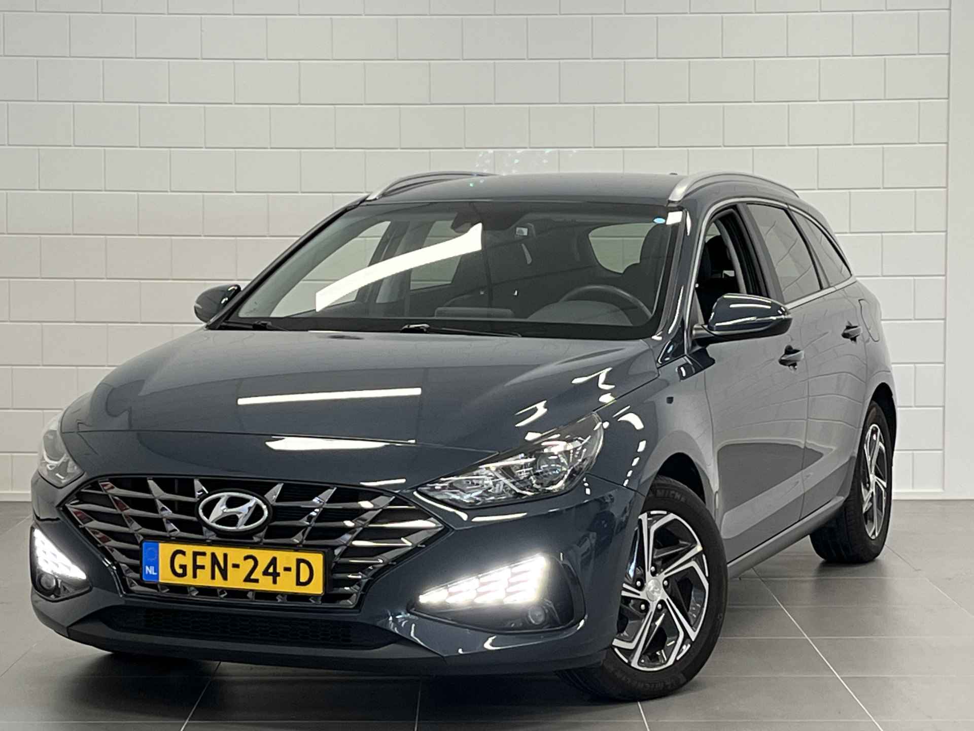 Hyundai i30 Wagon 1.0 T-GDi Comfort Plus Automaat | APPLE / ANDROID NAVIGATIE | HALF LEDEREN BEKLEDING | CLIMATE CONTROL - 38/44