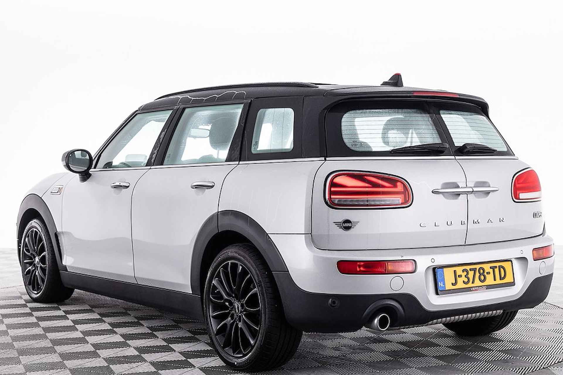 MINI Clubman 1.5 Cooper Richmond Park Edition Automaat | PANORAMADK | harman/kardon | Full LED . - 2/28