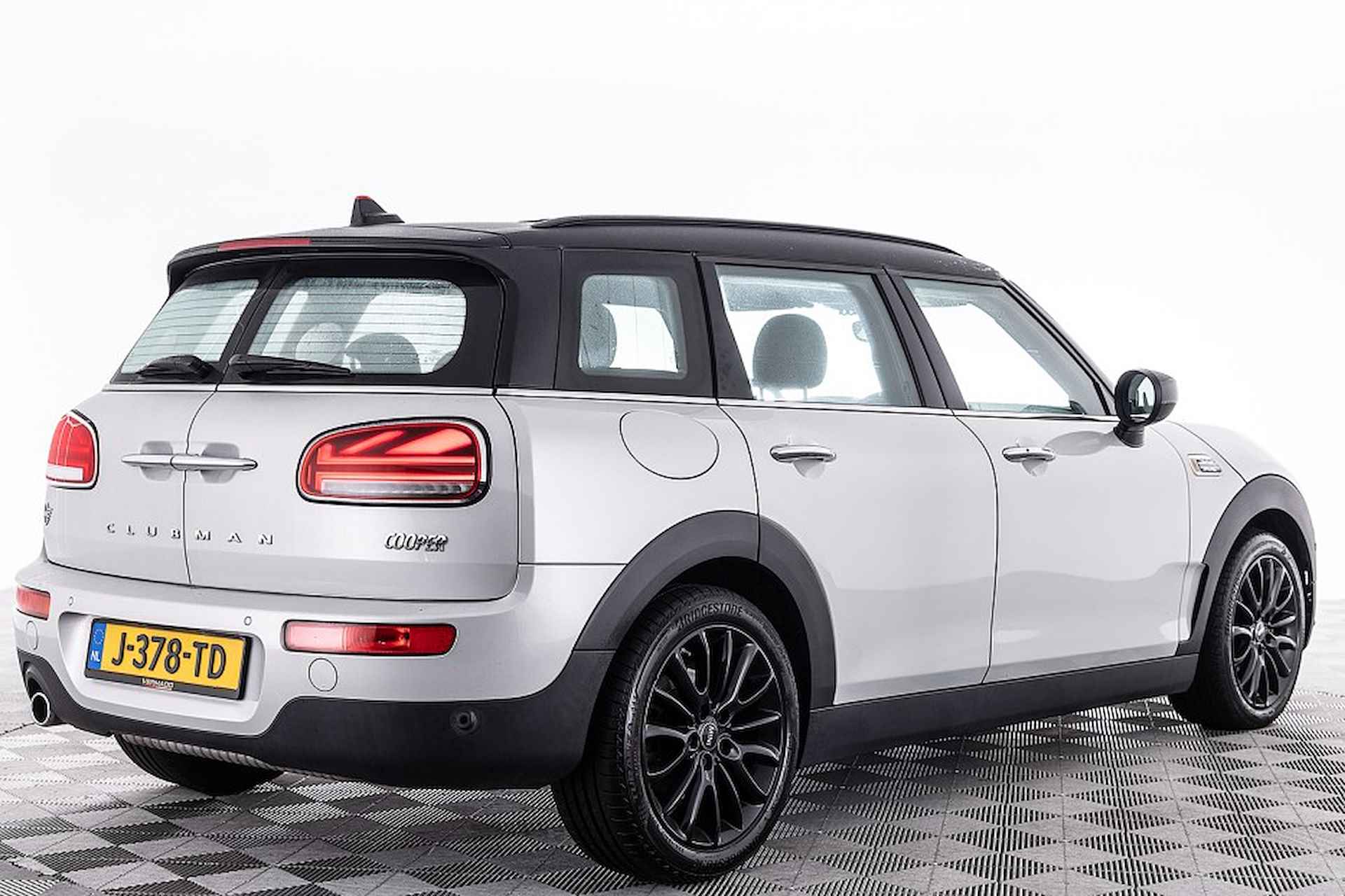 MINI Clubman 1.5 Cooper Richmond Park Edition Automaat | PANORAMADK | harman/kardon | Full LED . - 23/28