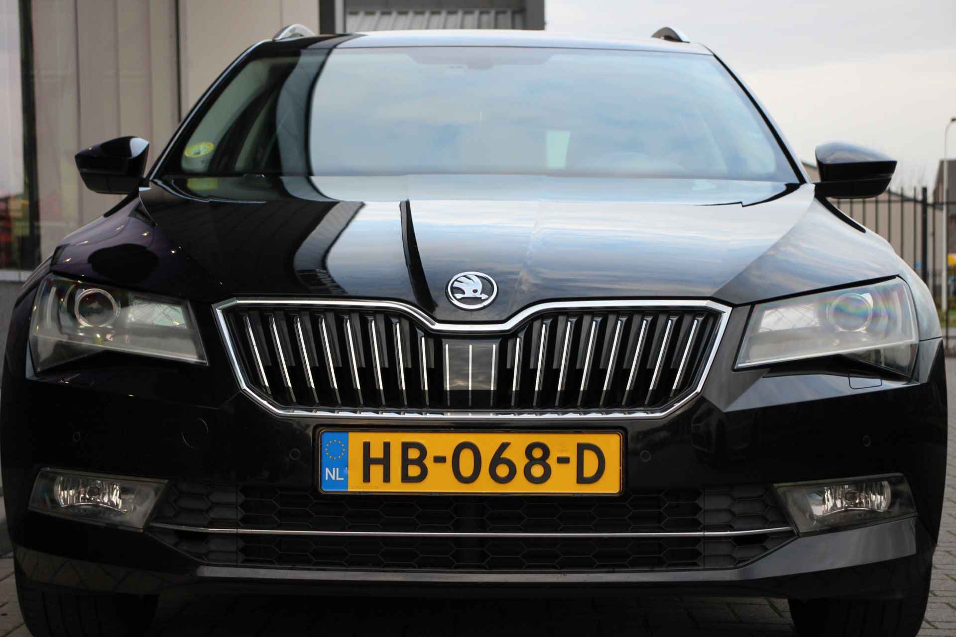 Škoda Superb Combi 1.6 TDI Style Business | Automaat | Navi | Camera - 6/35