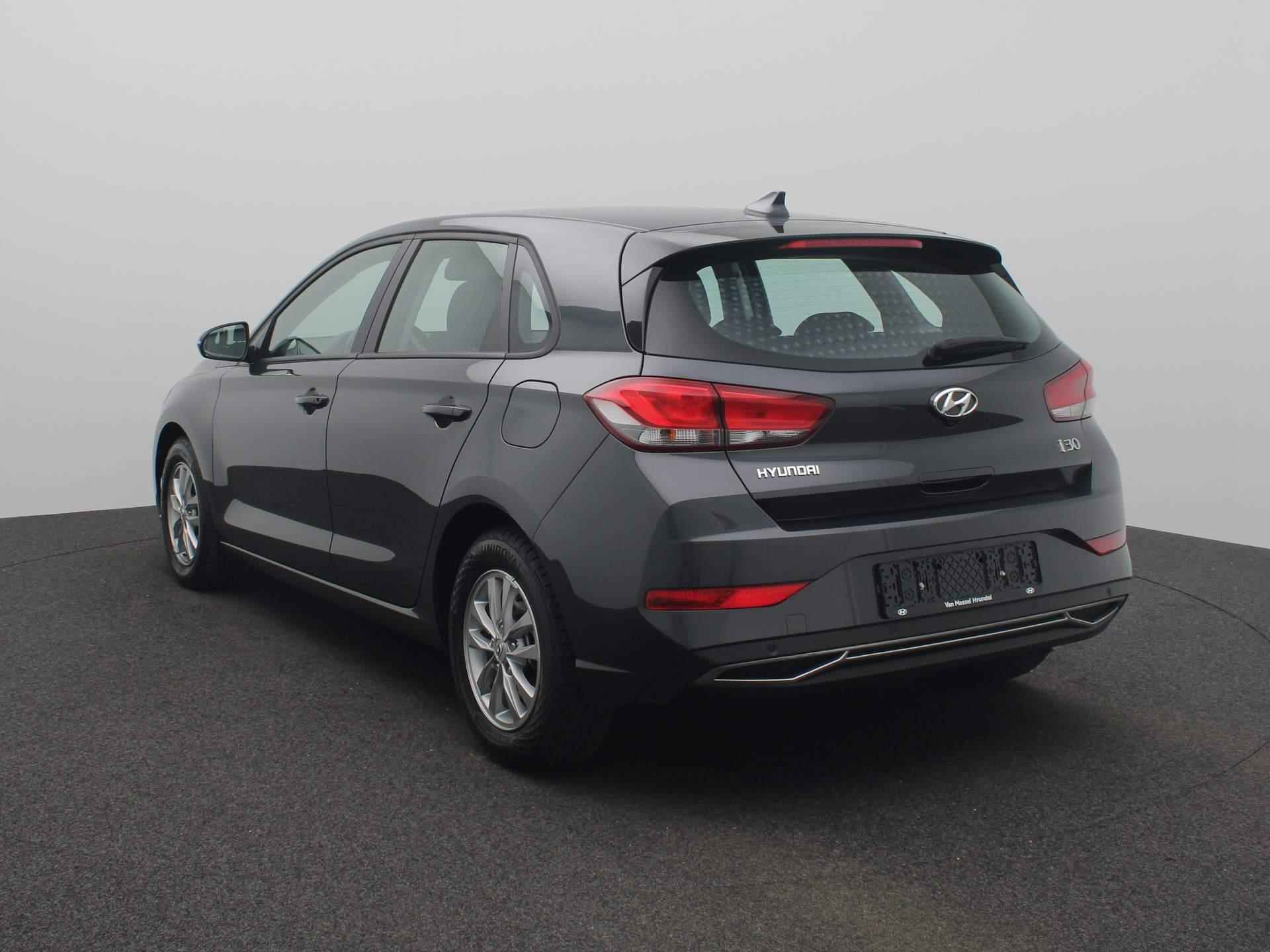 Hyundai i30 1.0 T-GDi MHEV Comfort | Carplay | Airco | Cruise Control | Parkeersensoren achter | - 2/45