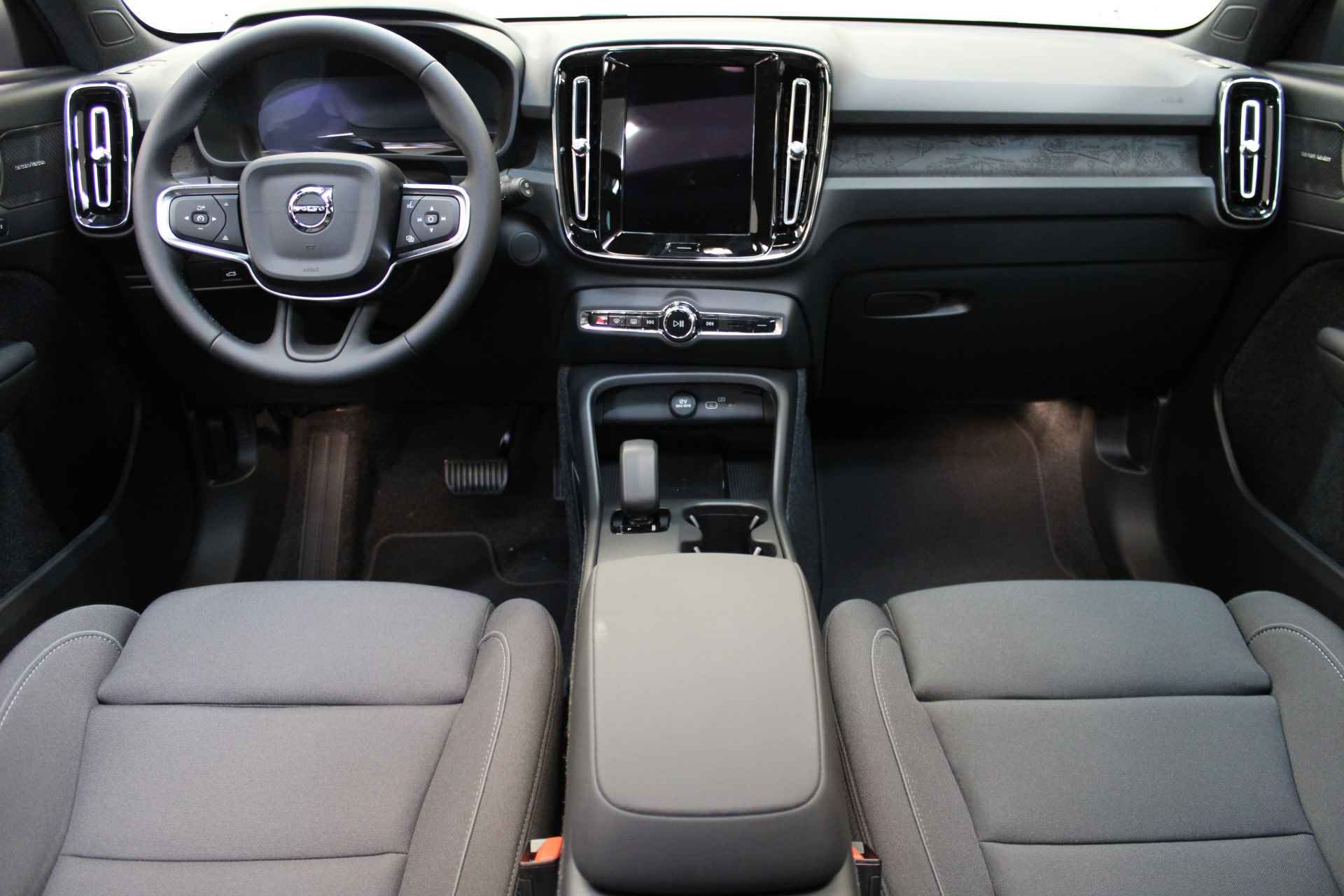 Volvo EX40 Extended Range 252PK Ultra | Panoramadak | All Season | Getint glas | 360° Camera | Elektri Stoelen - 5/56