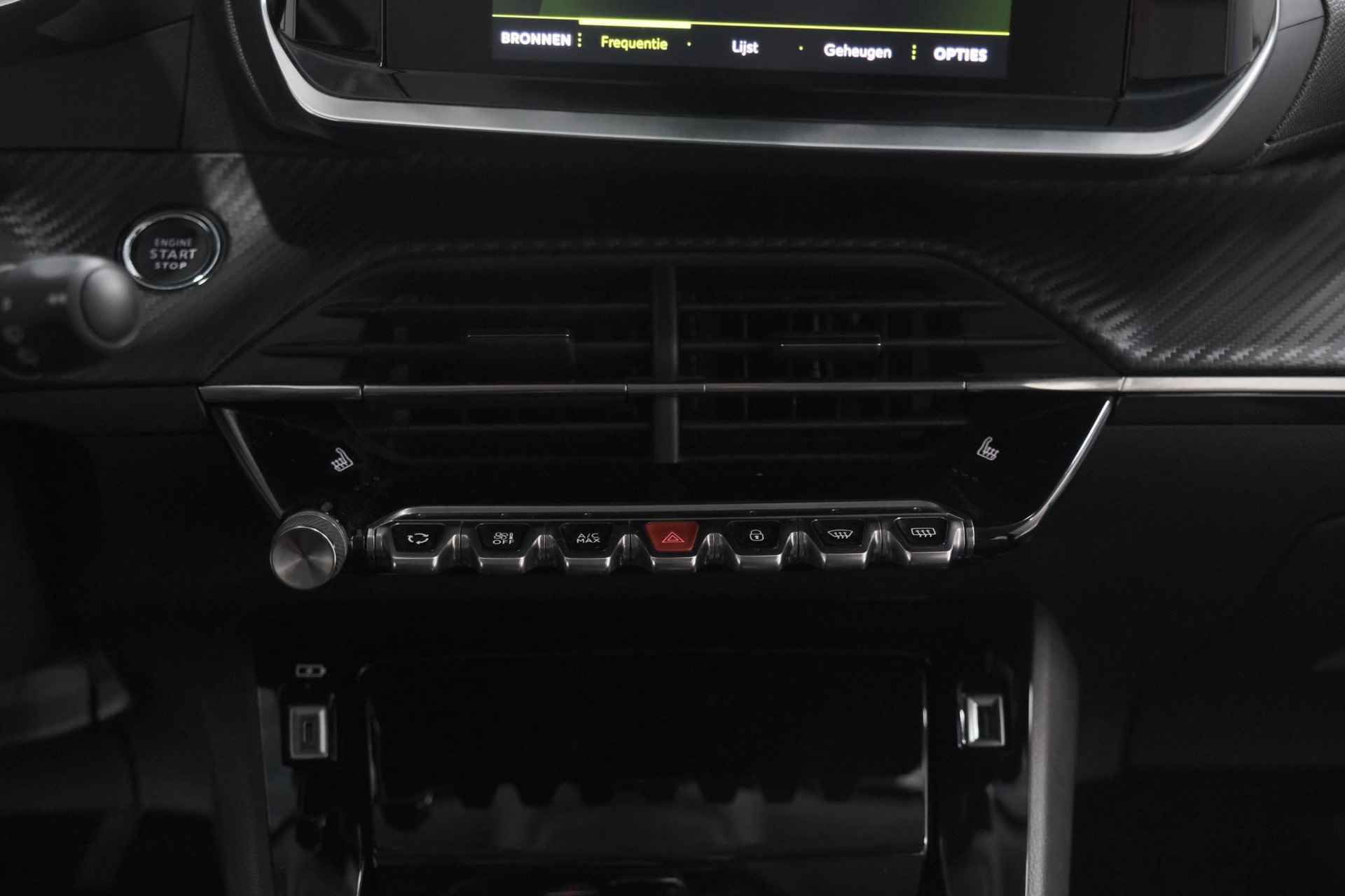 Peugeot 2008 PureTech 130 EAT8 Allure Pack | Camera | Apple Carplay | Stoelverwarming | Parkeersensoren - 45/74