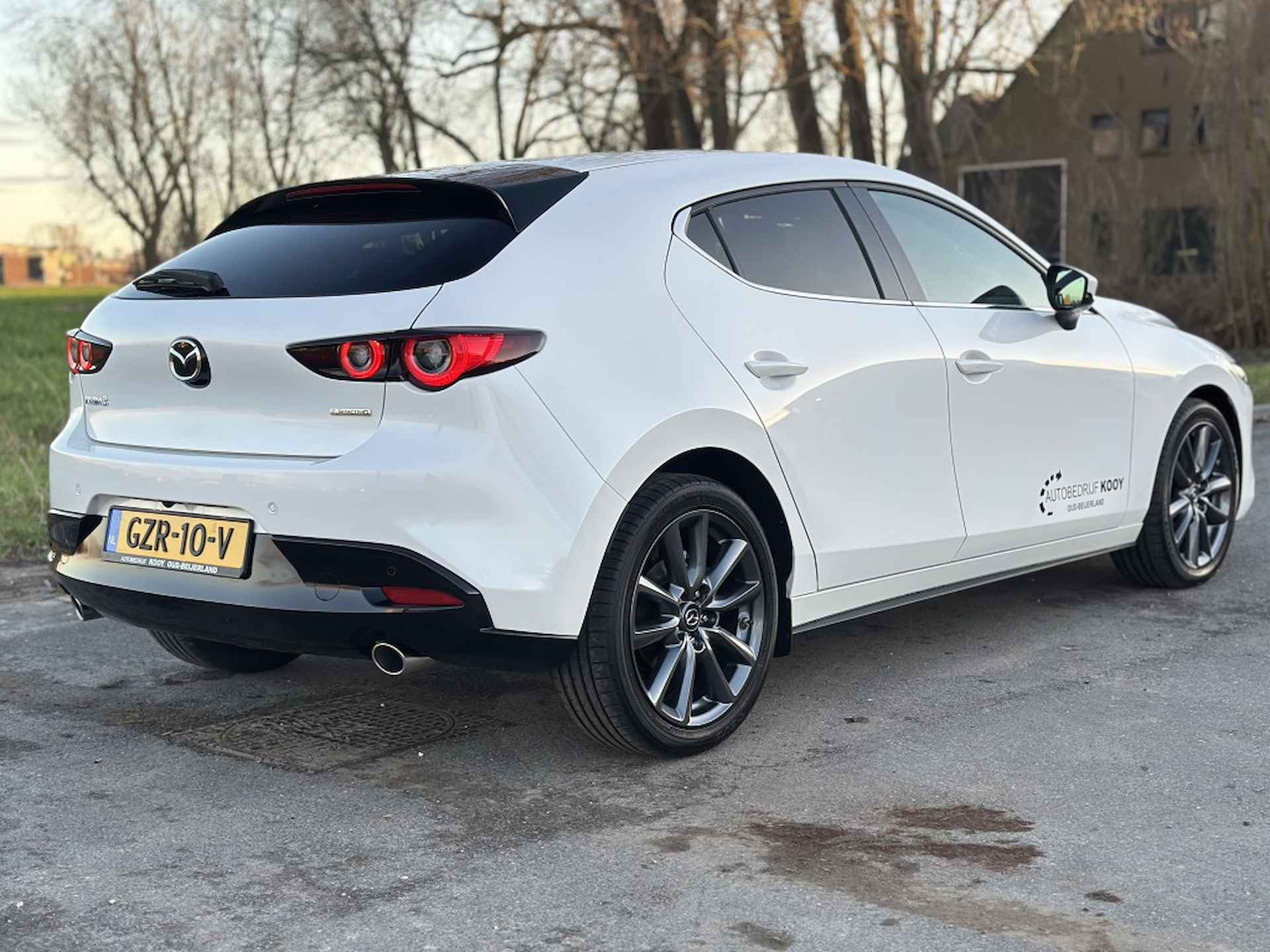 Mazda 3 2.5 e-SkyActiv-G Exclusive-line - 33/33