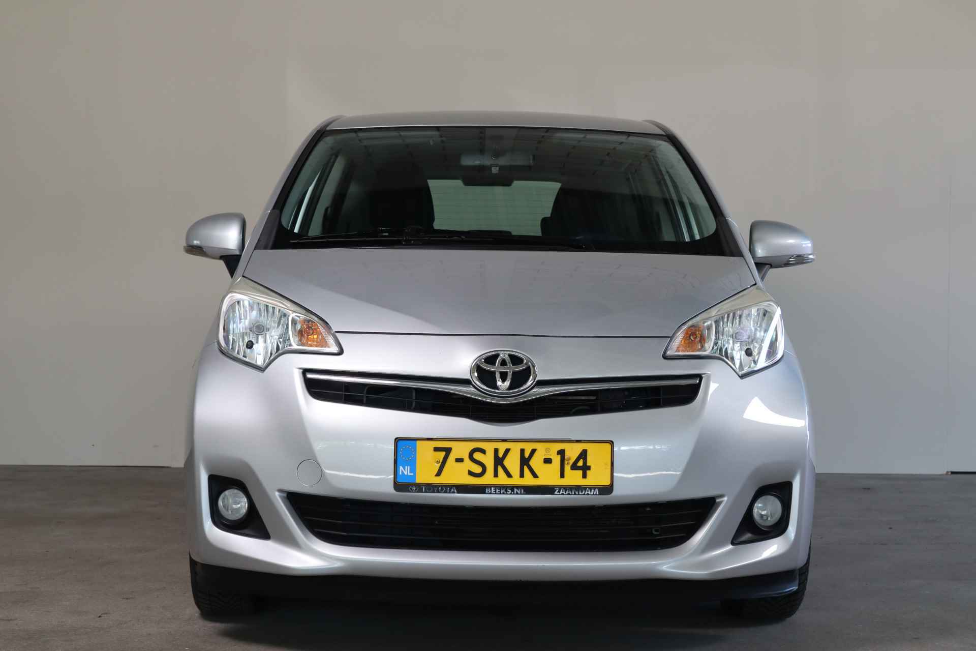 Toyota Verso-S 1.3 VVT-i Aspiration NL-Auto!! Camera --- A.S. ZONDAG GEOPEND VAN 11.00 T/M 15.30 --- - 4/24