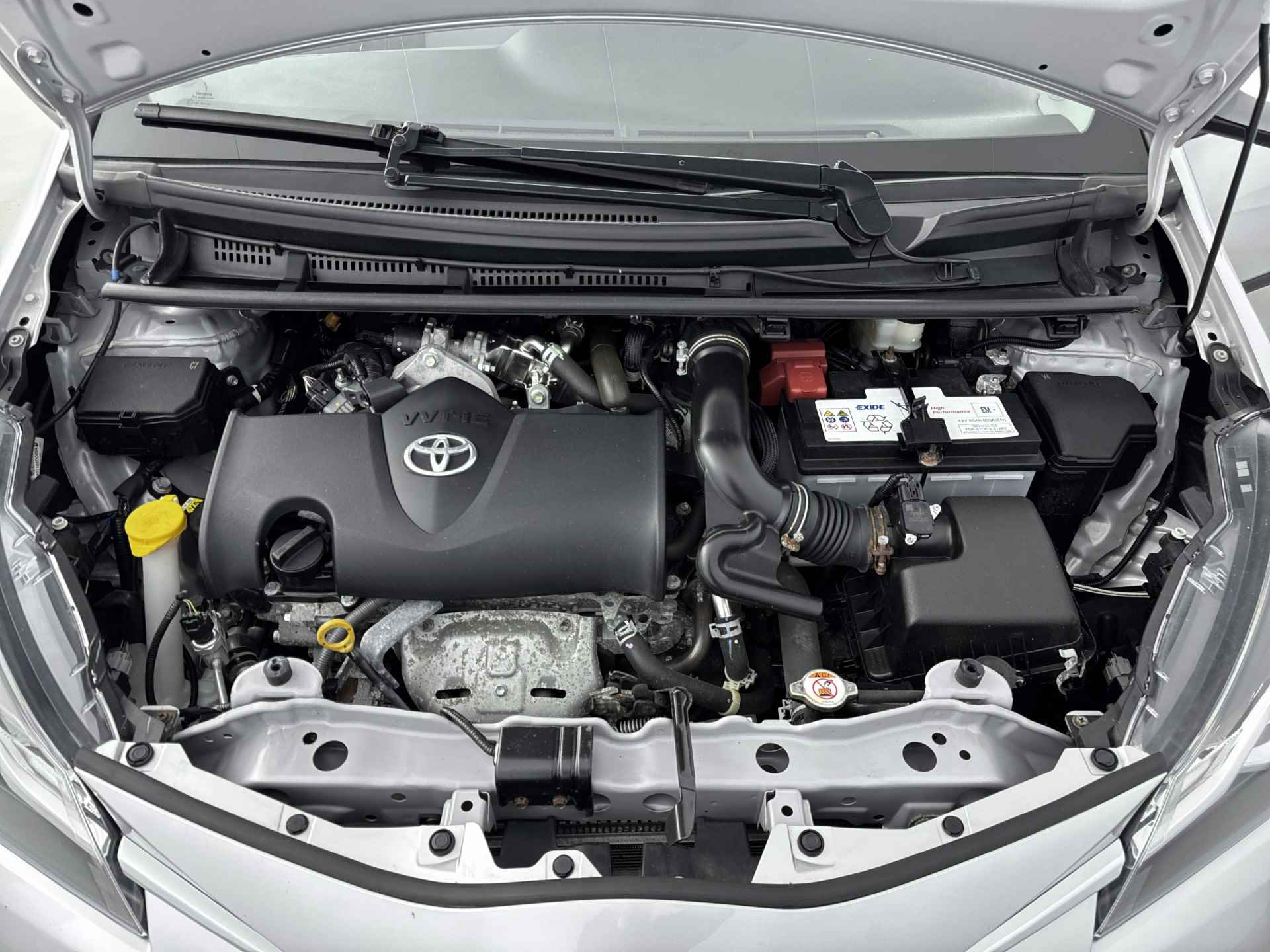 Toyota Yaris 1.5 VVT-i Active | Camera | Radio | Airco | - 39/42