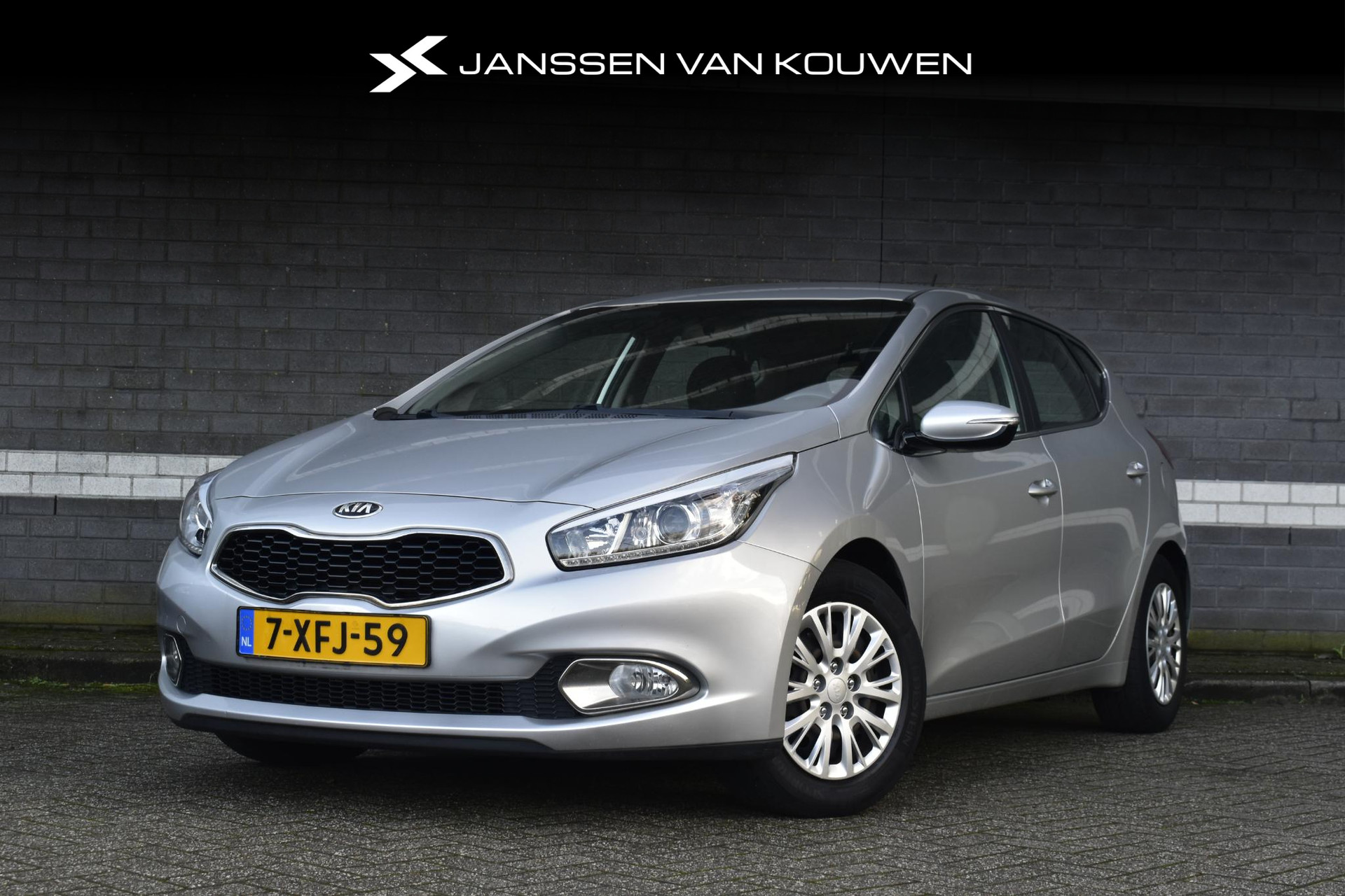 Kia cee'd 1.6 GDI Business Pack / Navi / Camera / PDC / Dealer onderhouden