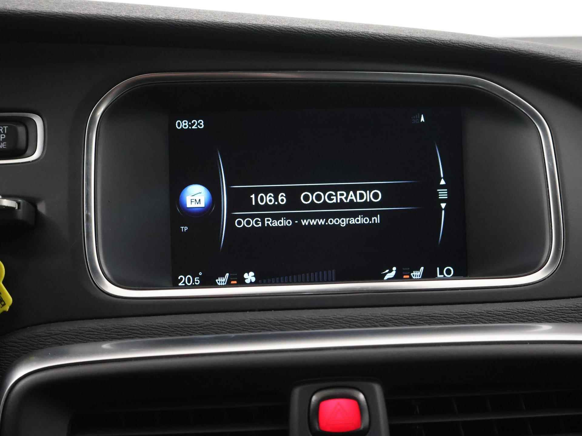 Volvo V40 2.0 T2 Momentum | Navigatie | Led Koplampen | Stoelverwarming | Climate Control| Parkeersensoren | - 15/37