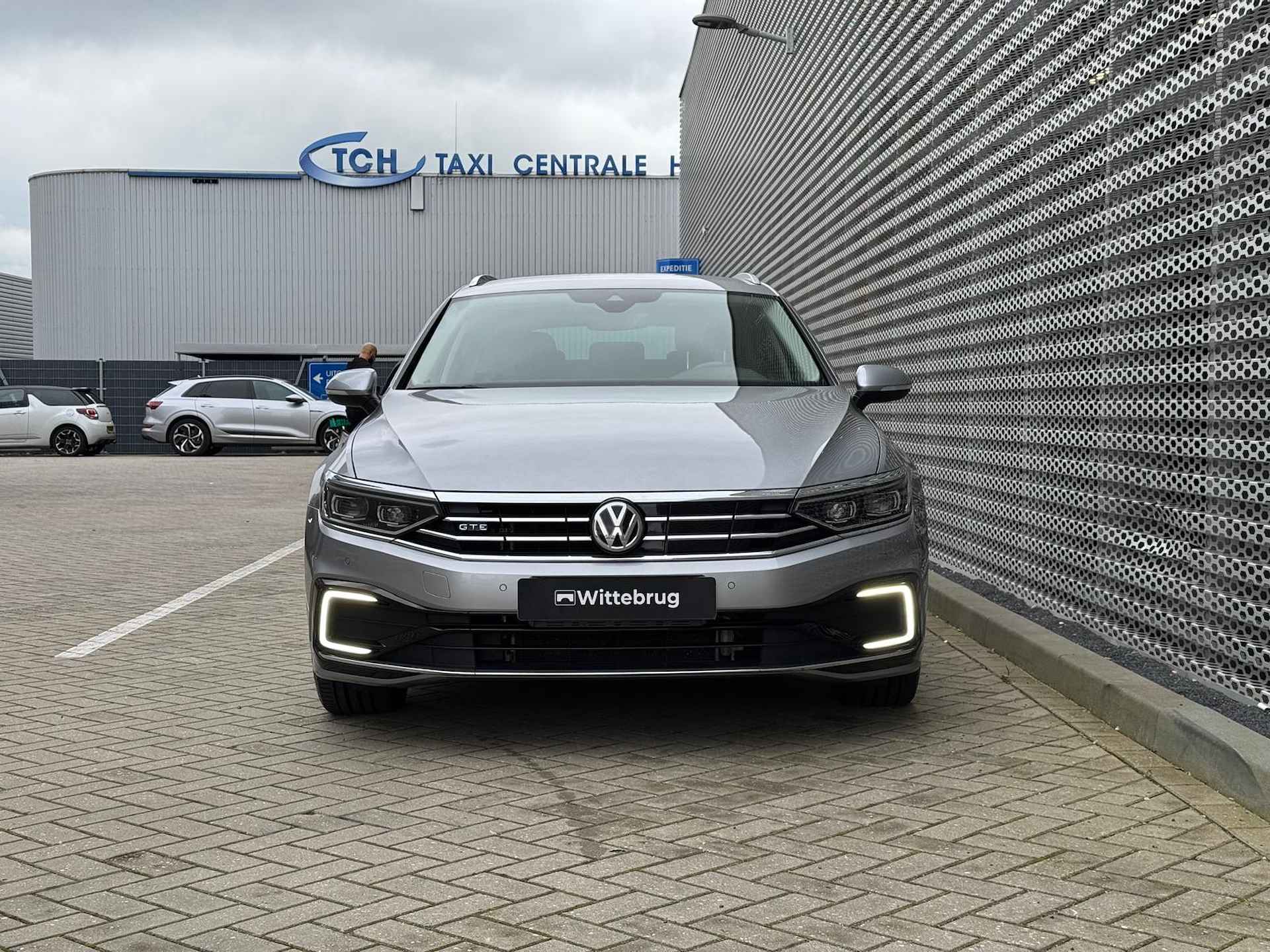 Volkswagen Passat Variant 1.4 TSI PHEV 218PK DSG GTE Business / 18" LMV / LED / Half Leder-Alcantara Bekleding / Stoelverwarming - 11/28