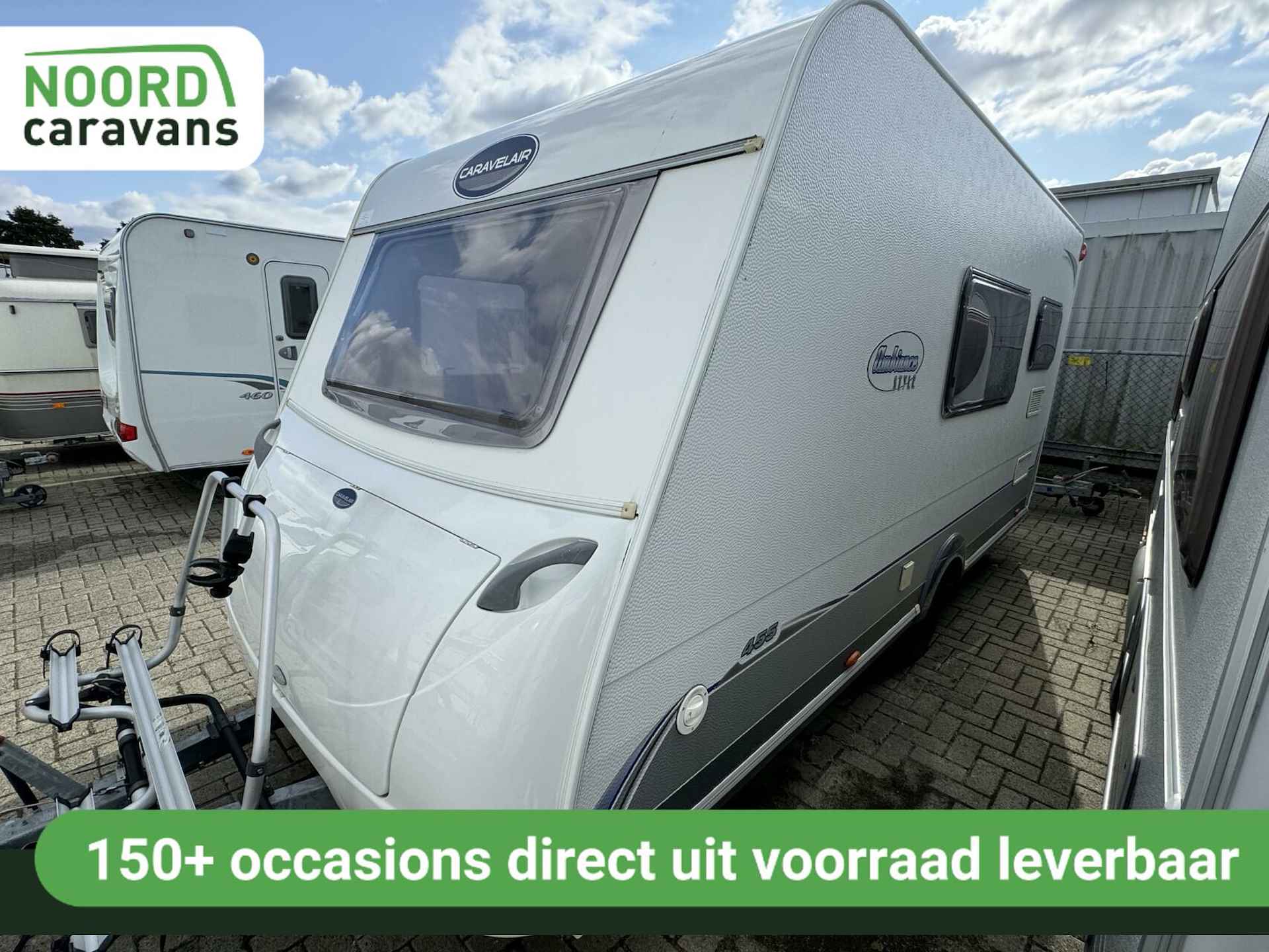 CARAVELAIR 455 AMBIANCE ISABELLA VOORTENT + DWARSBED - 3/12