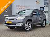 Toyota RAV4 2.0 VVTi DYNAMIC NAVI CLIMA PARK-SENSOREN TREKHAAK CRUISE PRIVACY-GLASS 2000KG GEREMD!