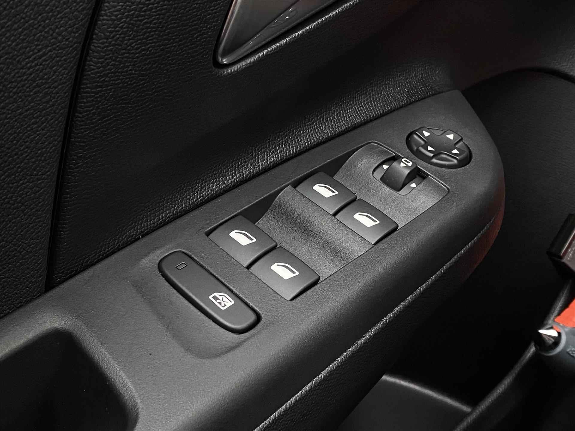 OPEL Corsa 1.2 Turbo Hybrid 100pk eDCT GS I Navigatie | Camera | CarPlay | Sensoren | Stuur & Stoelverwarming | - 29/38