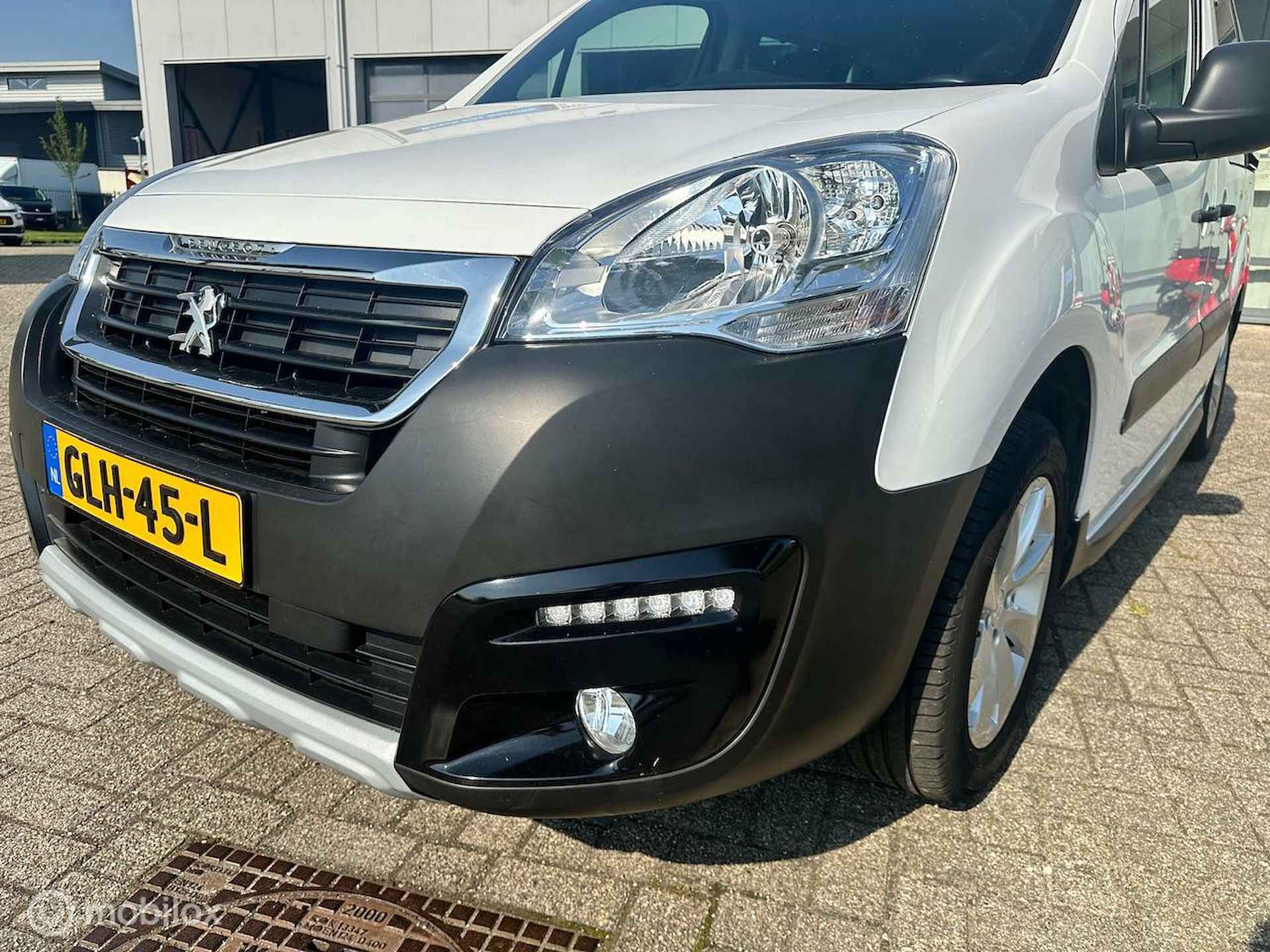 PEUGEOT PARTNER 110 PK TEPEE ACTIVE 12 MND BOVAG RIJKLAAR PRIJS - 15/25