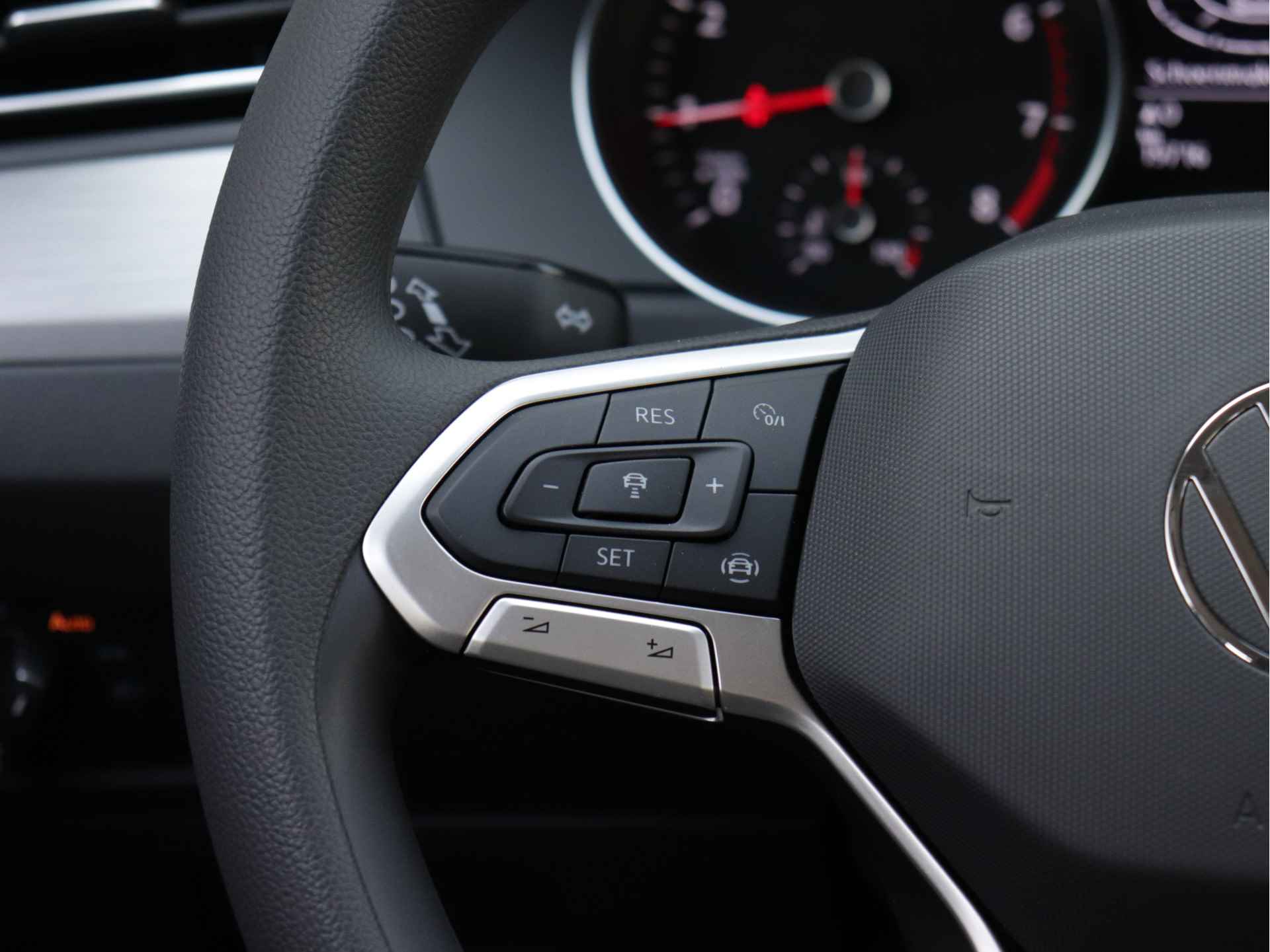 Volkswagen Passat Variant 1.5 TSI Business 150pk Automaat | Navigatie | Stoelverwarming | Adaptive Cruise | Climate Control | Getint Glas | - 10/45