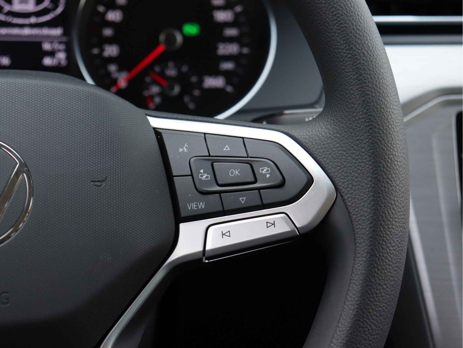 Volkswagen Passat Variant 1.5 TSI Business 150pk Automaat | Navigatie | Stoelverwarming | Adaptive Cruise | Climate Control | Getint Glas | - 12/45