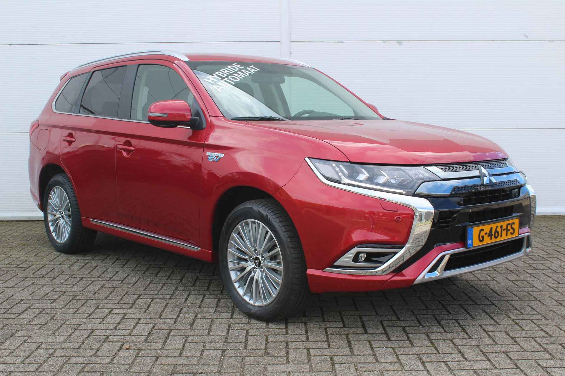 Mitsubishi Outlander 2.4 PHEV Intense+ / Trekhaak Afneembaar (1500 KG) / Apple Carplay/Android Auto / Cruise Control / Climate Control / Achteruitrijcamera / - 17/53