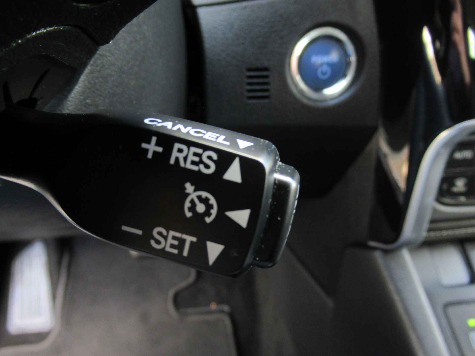 Toyota Auris 1.8 Hybrid Aspiration Dec-2015 Navigatie | camera | cruise | LM velgen | tr.haak - 26/34