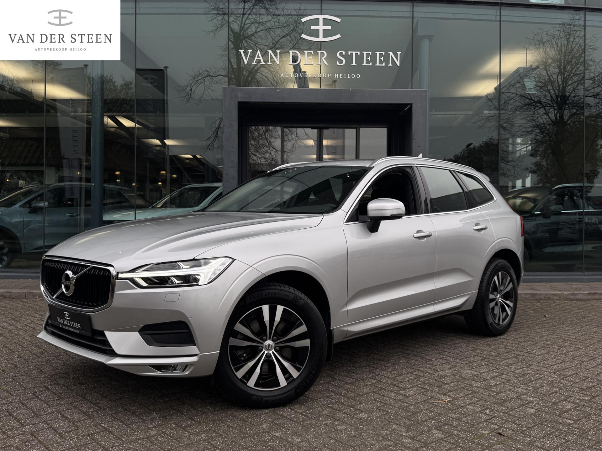 Volvo XC60 2.0 B4 Momentum Business | Dodehoek | Apple Carplay | Adapt. Cruise