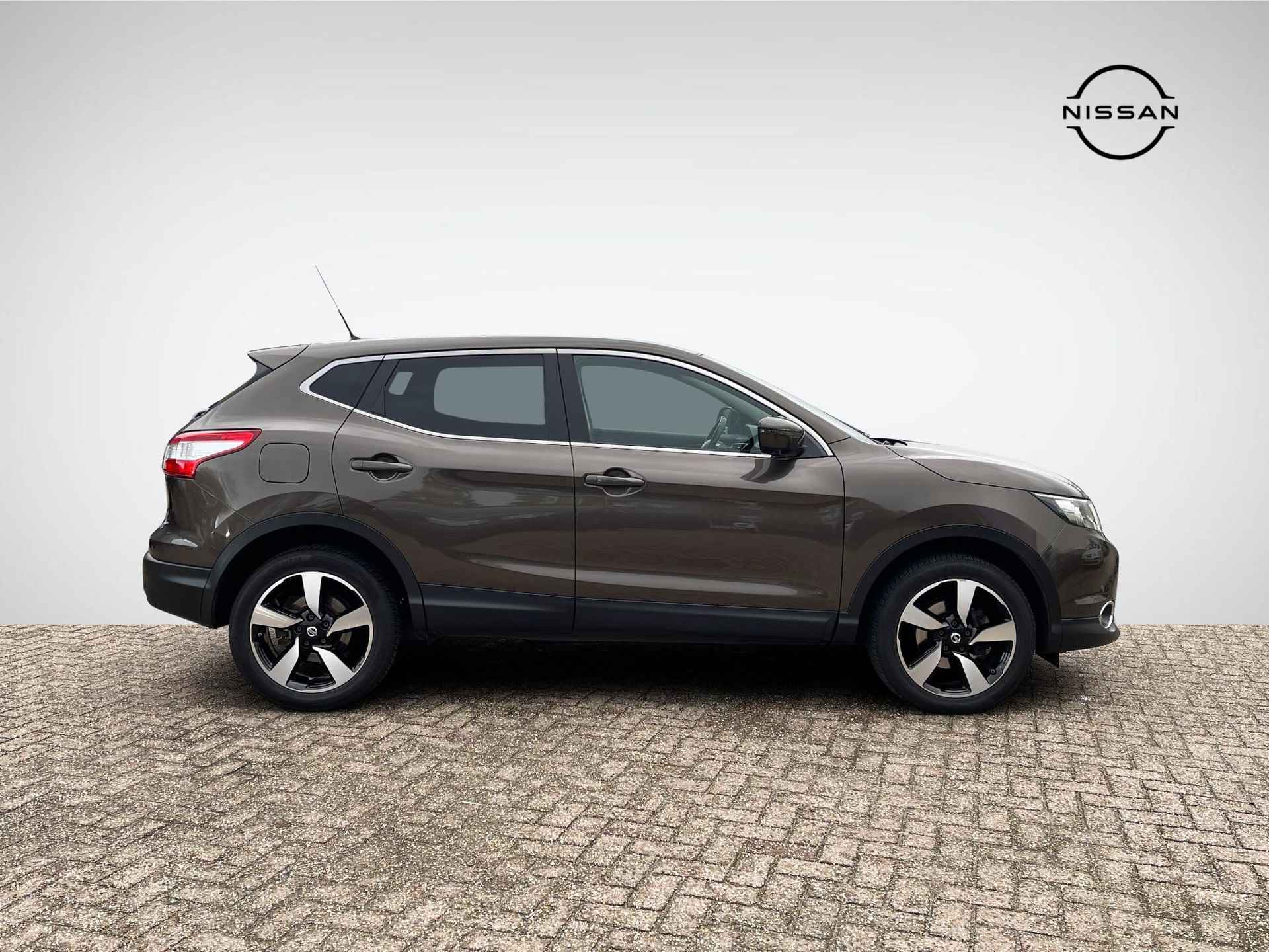 Nissan Qashqai 1.2 N-Connecta | Navigatie | 360° Camera | Stoelverwarming | Keyless Entry | Cruise & Climate Control | Rijklaarprijs! - 3/25