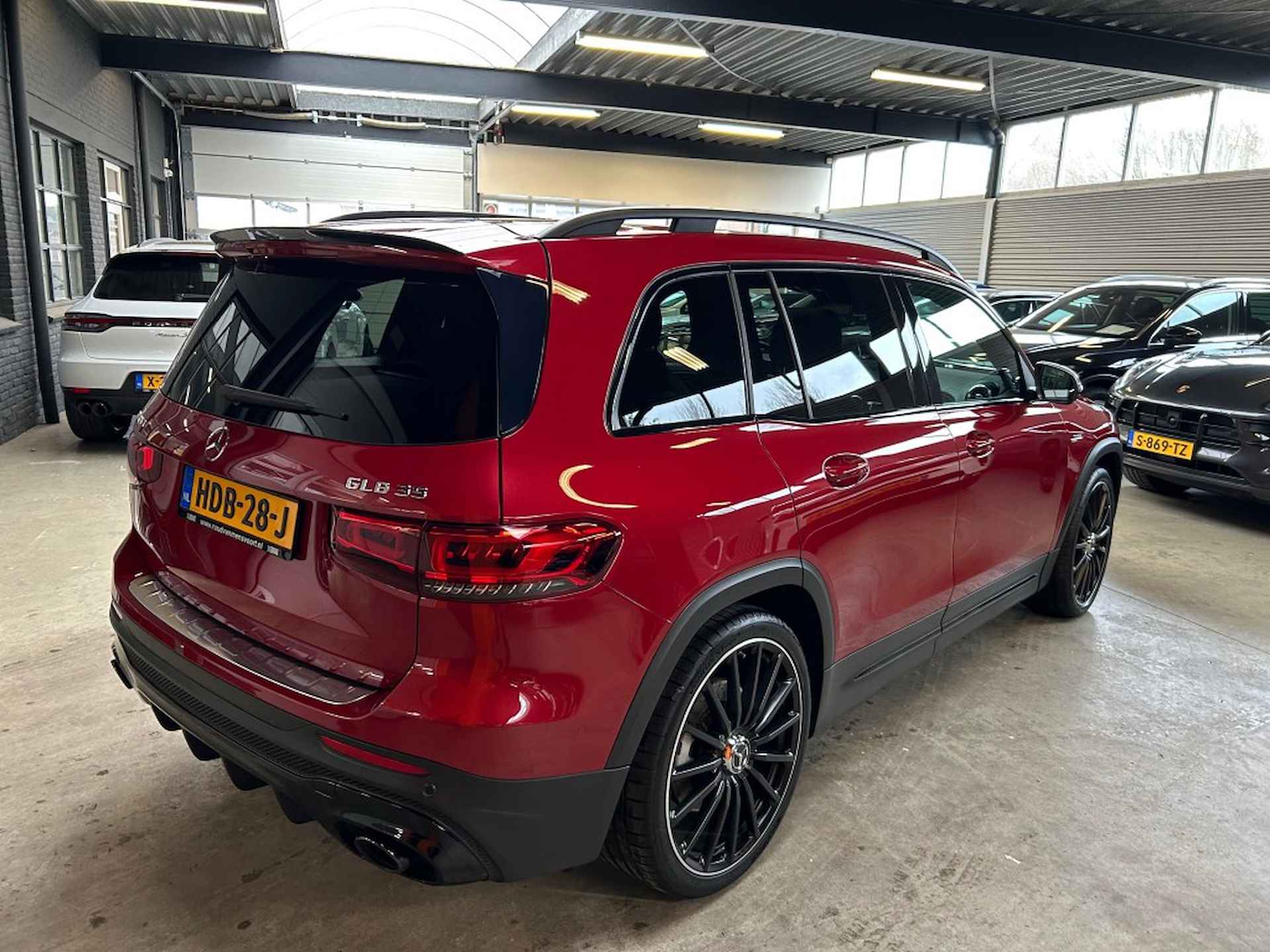 MERCEDES-BENZ Glb-klasse AMG 35 4M PREM / Pano / 360camera / Burmester / 21inch - 6/23