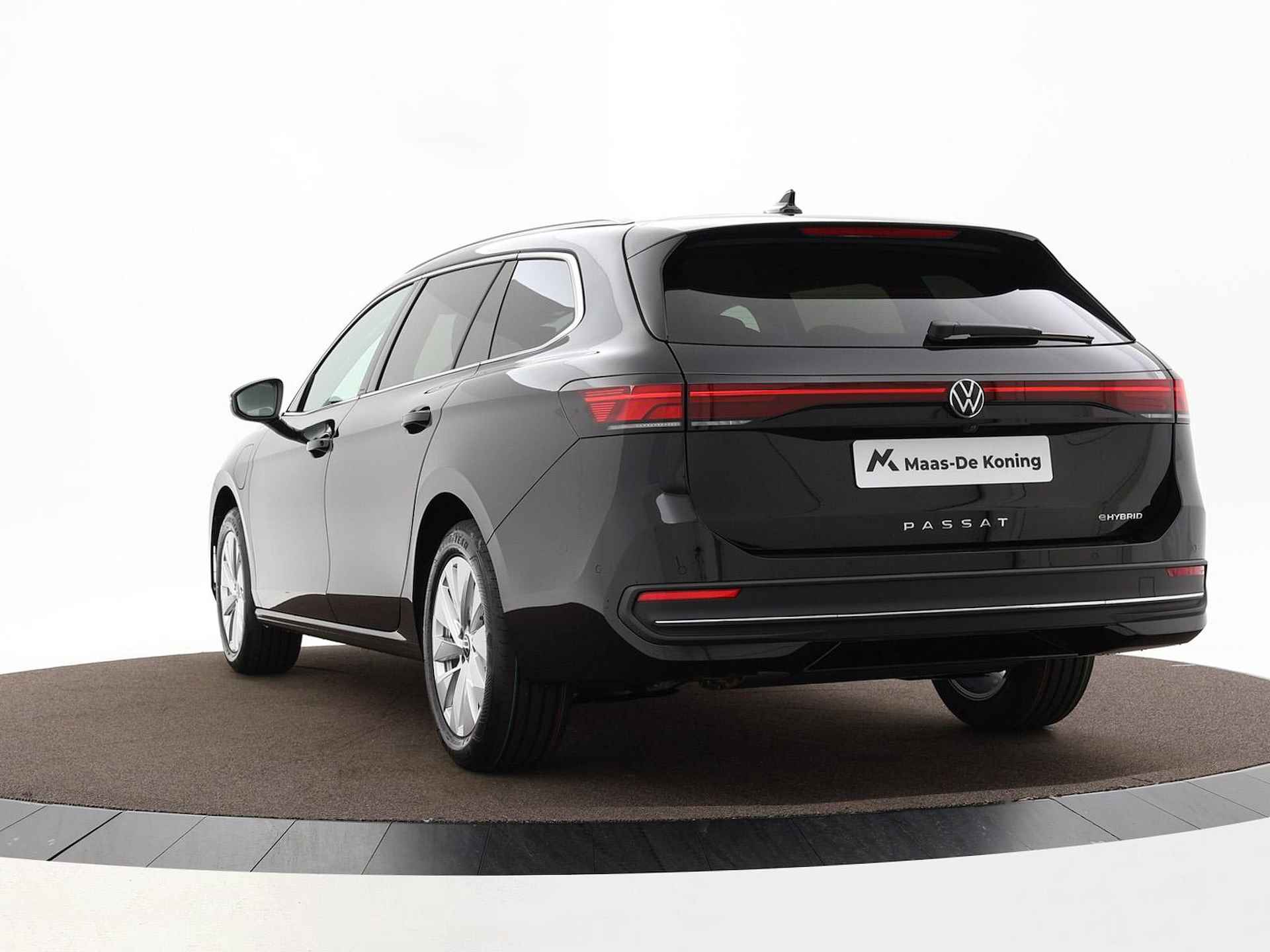 Volkswagen Passat Variant Business 1.5 eHybrid 204 pk 6 versn. DSG · Comfort pakket · Design pakket · Trekhaak incl. trailer assist · Incl. inruilvoordeel - 35/52