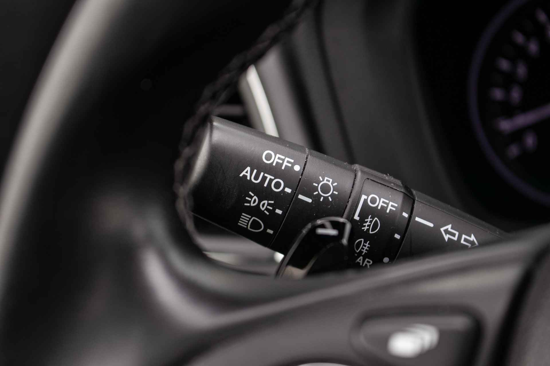 Honda HR-V 1.5 i-VTEC Executive Automaat - All in rijklaarprijs | Navi | Schuifdak | min. 12 mnd Garantie - 35/43