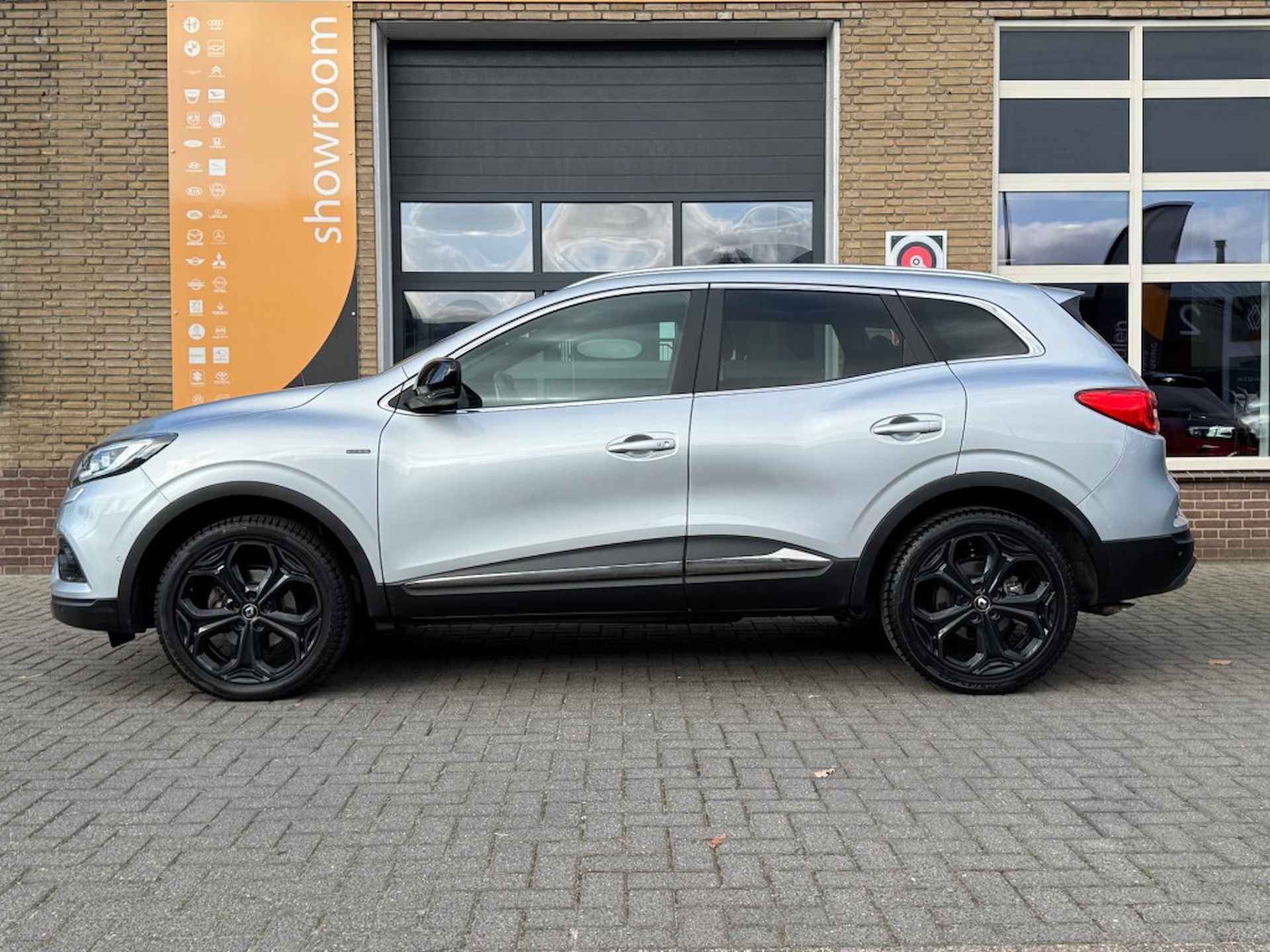 RENAULT Kadjar 1.3 TCe 160PK BLACK-EDITION AUTOMAAT/LED/CARPLAY/TR.HAAK/NL-AUTO - 16/56