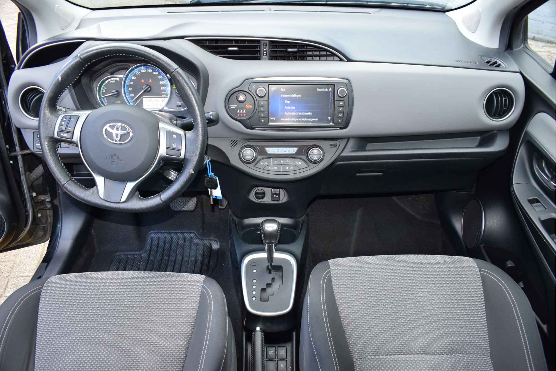 Toyota Yaris automaat 1.5 Hybrid Aspiration - 4/19