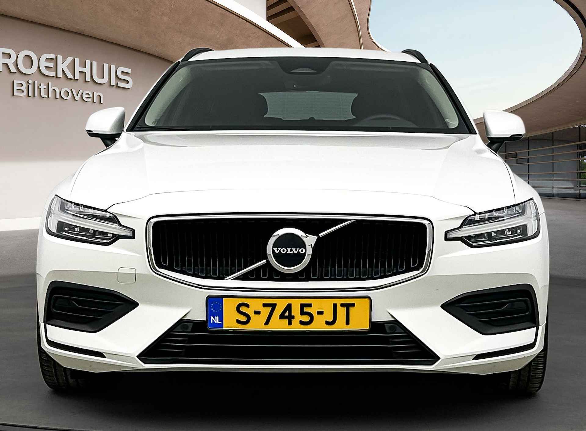 Volvo V60 2.0 B4 Core | Blis | Trekhaak | Stoel + Stuurverw | PDC + Camera | Getint glas | Adaptive Cruisecontrol | - 6/32