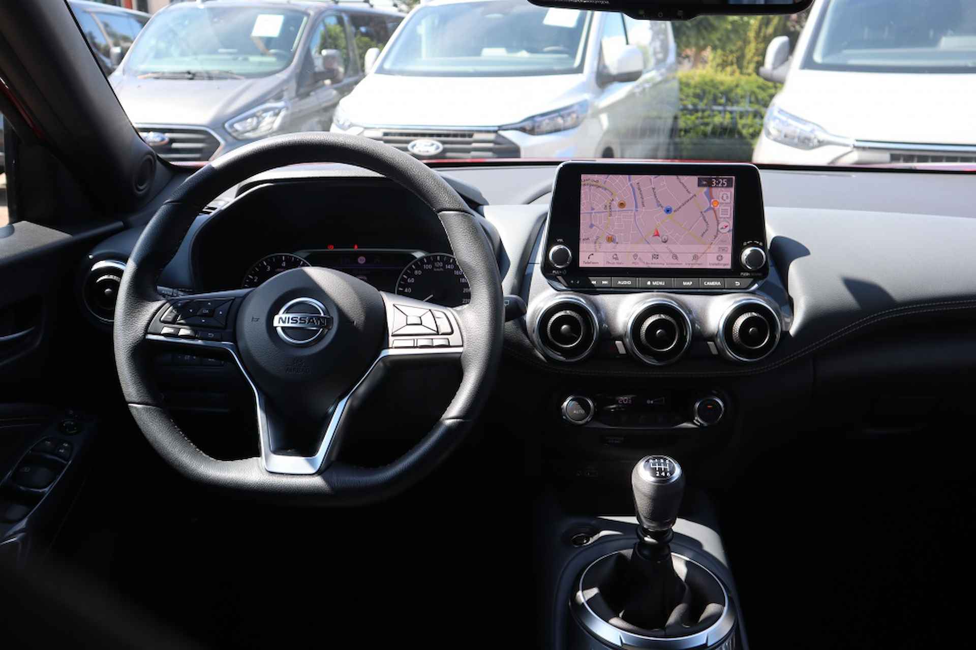 Nissan Juke 1.0 DIG-T N-Connecta / NAVI / CAMERA / KEYLESS ENTRY - 8/32