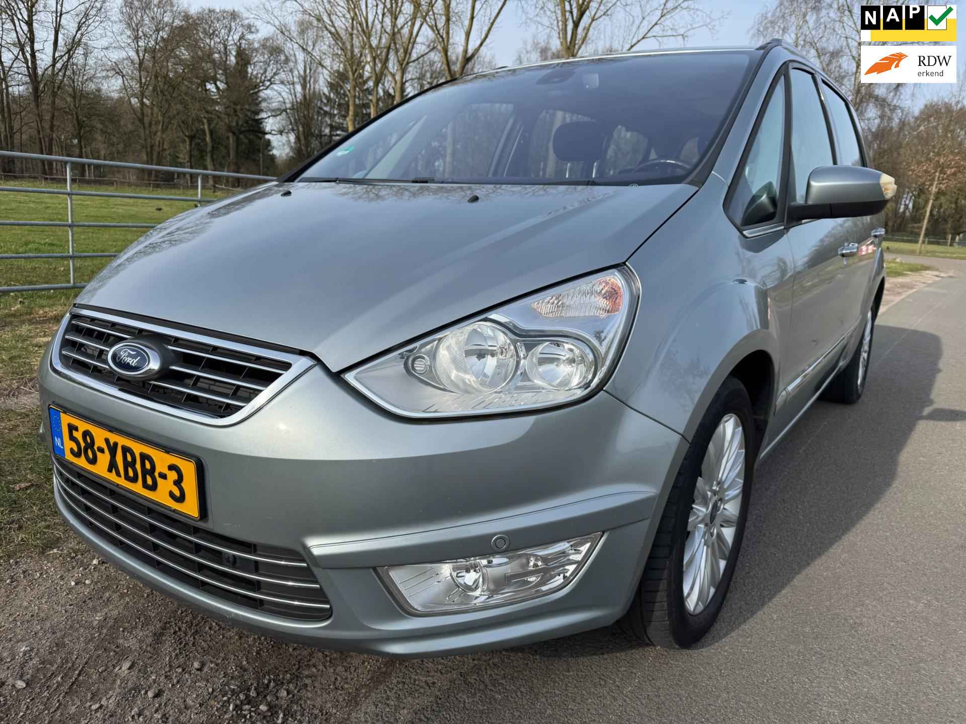 Ford Galaxy 1.6 SCTi Titanium 7p 160PK keurig onderhouden met trekhaak en navigatie