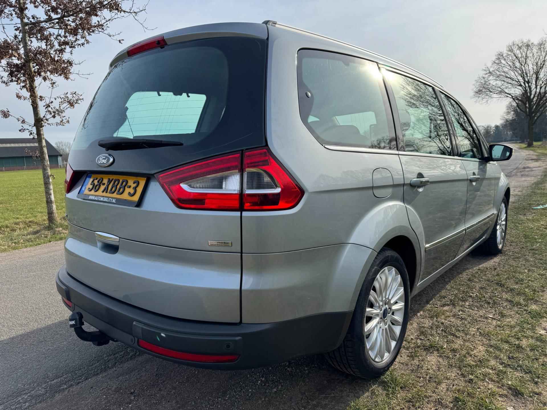 Ford Galaxy 1.6 SCTi Titanium 7p 160PK keurig onderhouden met trekhaak en navigatie - 2/28