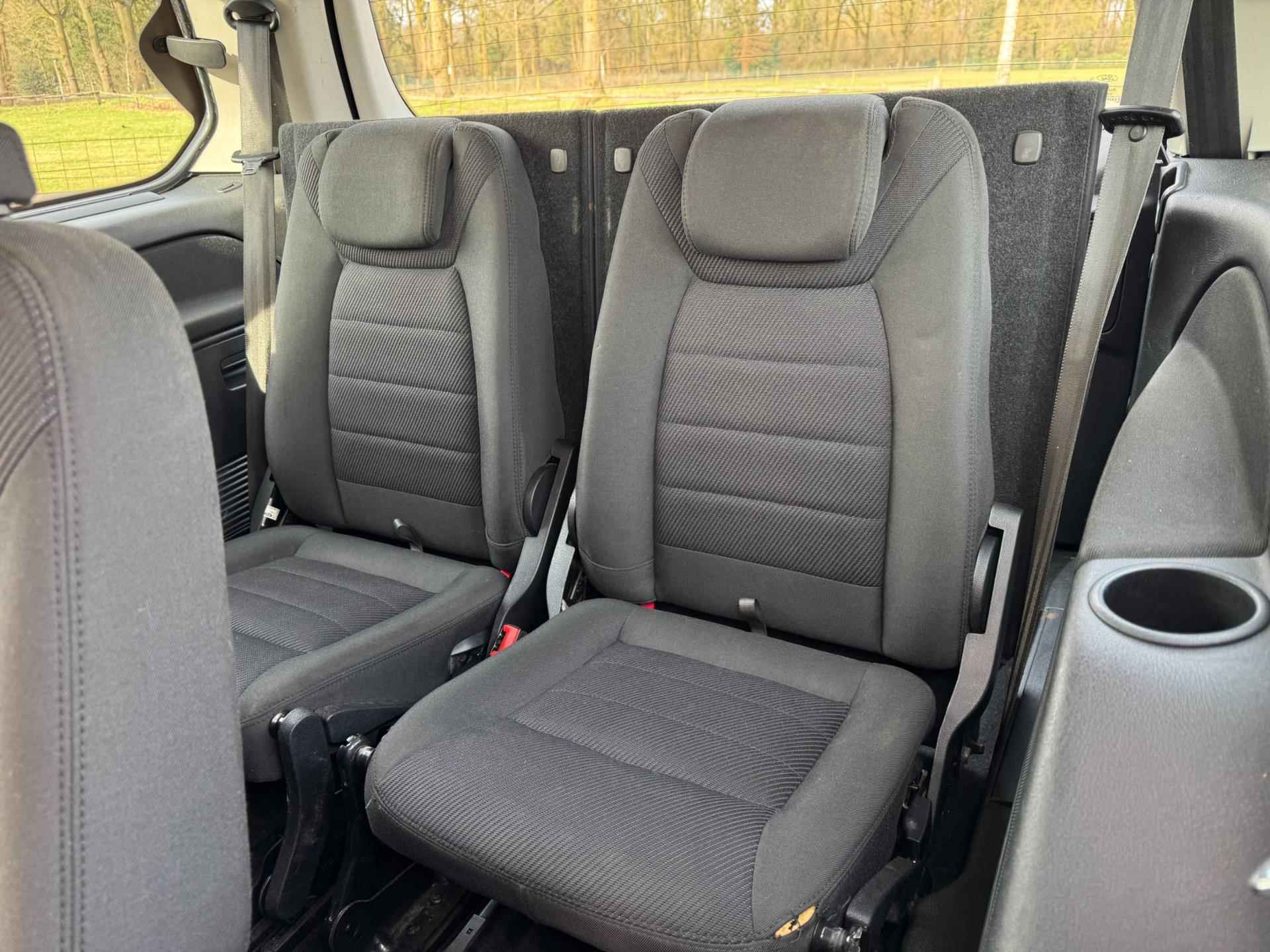 Ford Galaxy 1.6 SCTi Titanium 7p 160PK keurig onderhouden met trekhaak en navigatie - 9/28