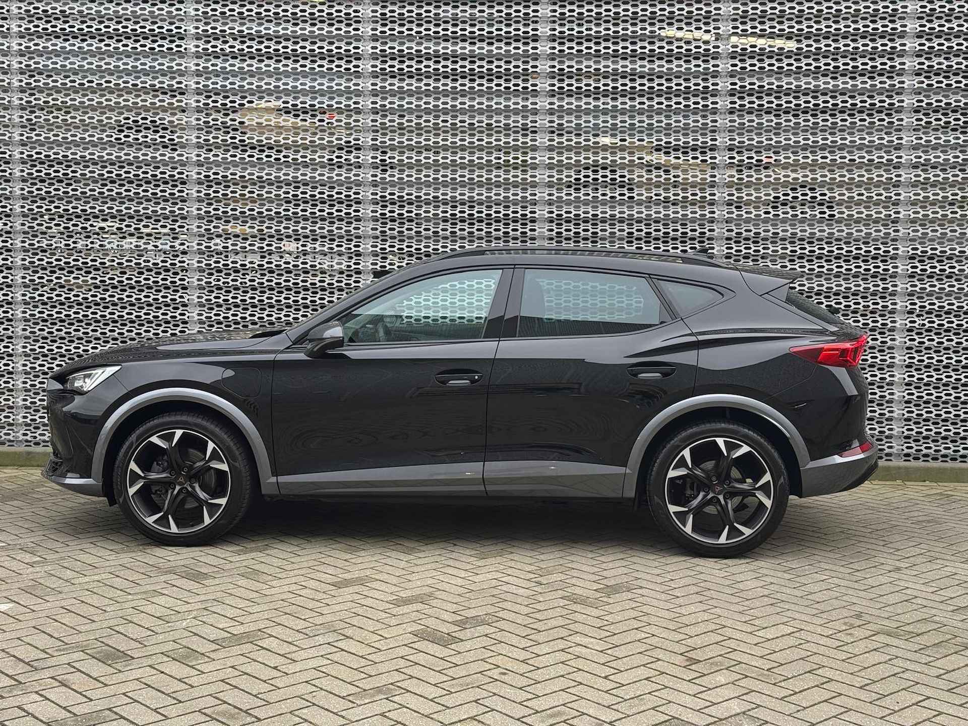 CUPRA Formentor 1.4 e-Hybrid 204PK DSG Adrenaline / Digitale Cockpit / Stuur + Stoelverwarming / Dodehoek Sensor / Keyless Entry-Start / 19" LMV P4 - 5/33