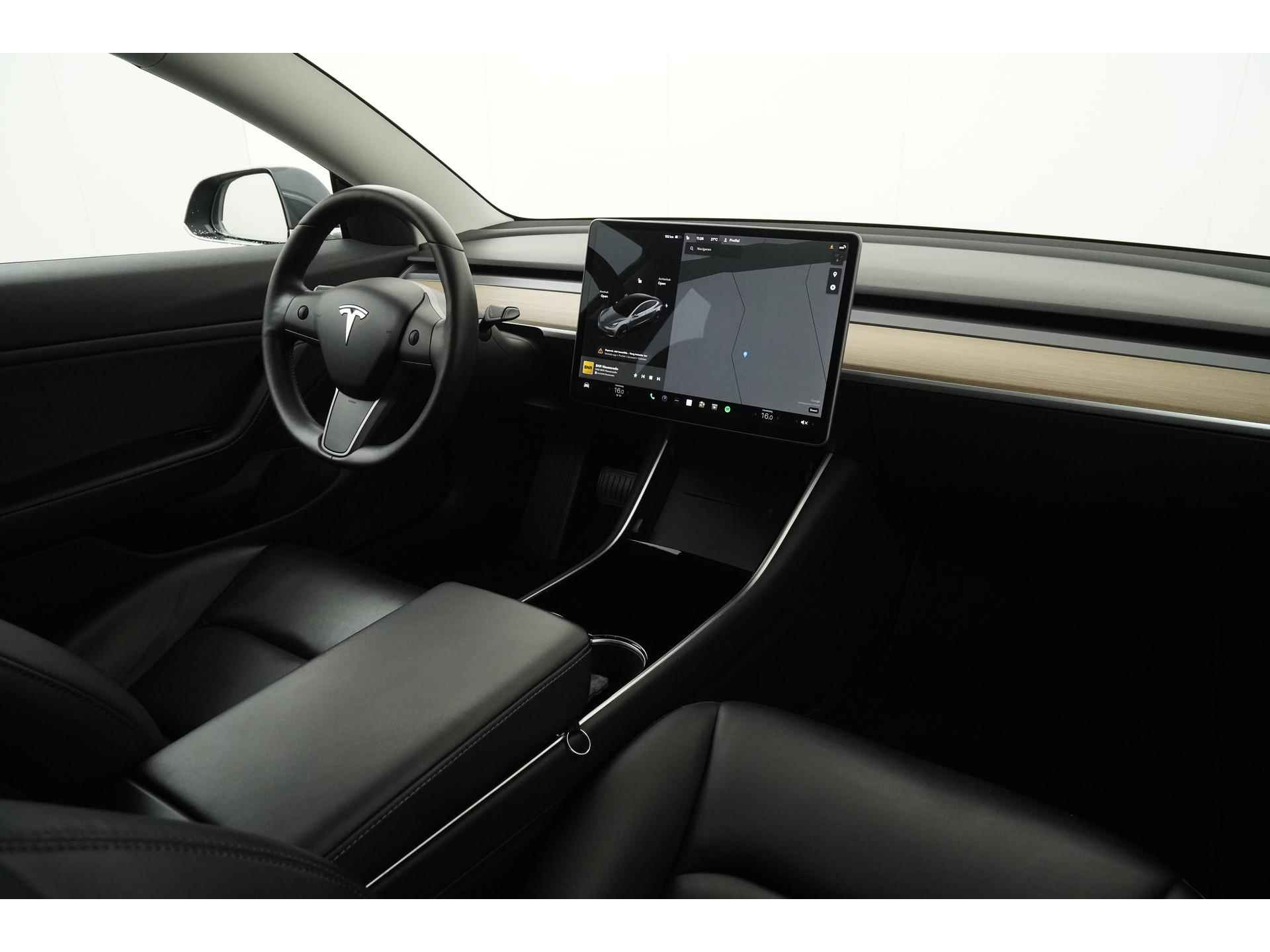 Tesla Model 3 Standard RWD Plus | Panoramadak | Zondag Open! - 2/47