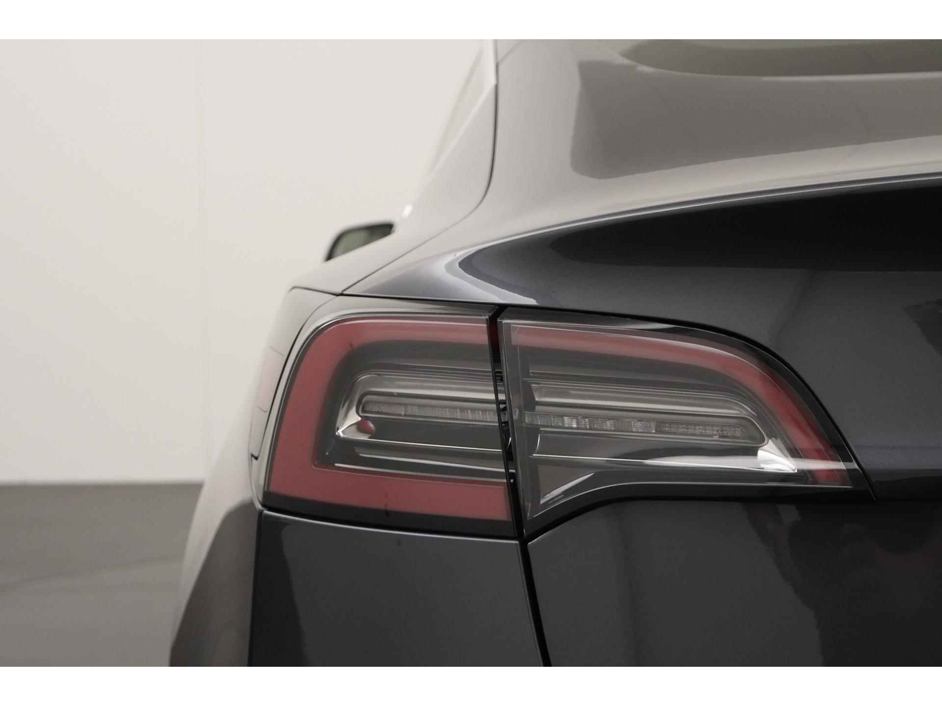 Tesla Model 3 Standard RWD Plus | Panoramadak | Zondag Open! - 22/47