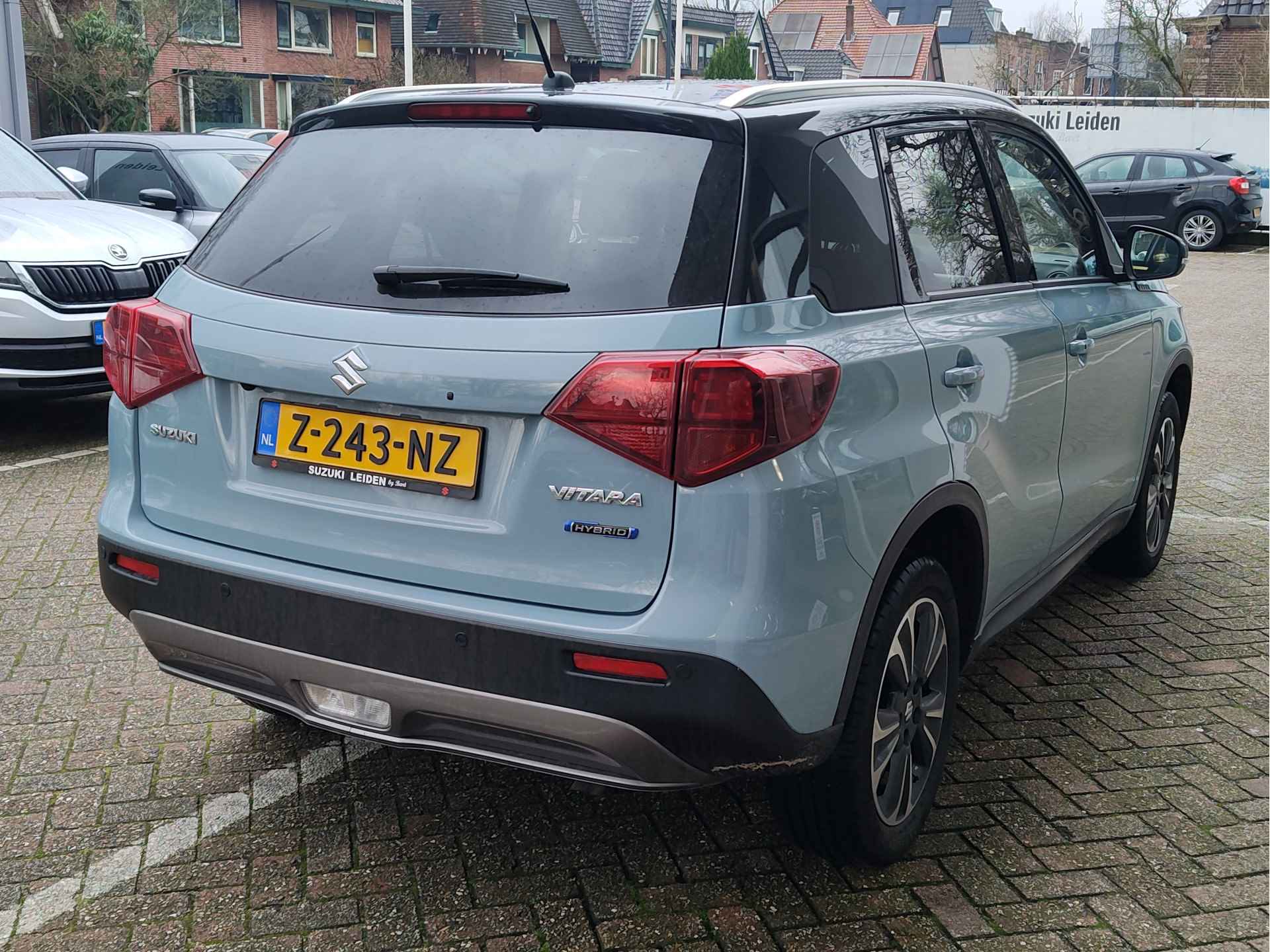 Suzuki Vitara 1.5 HYBRID STYLE Open dak | Dodehoeksensoren | Alcantara - 4/25