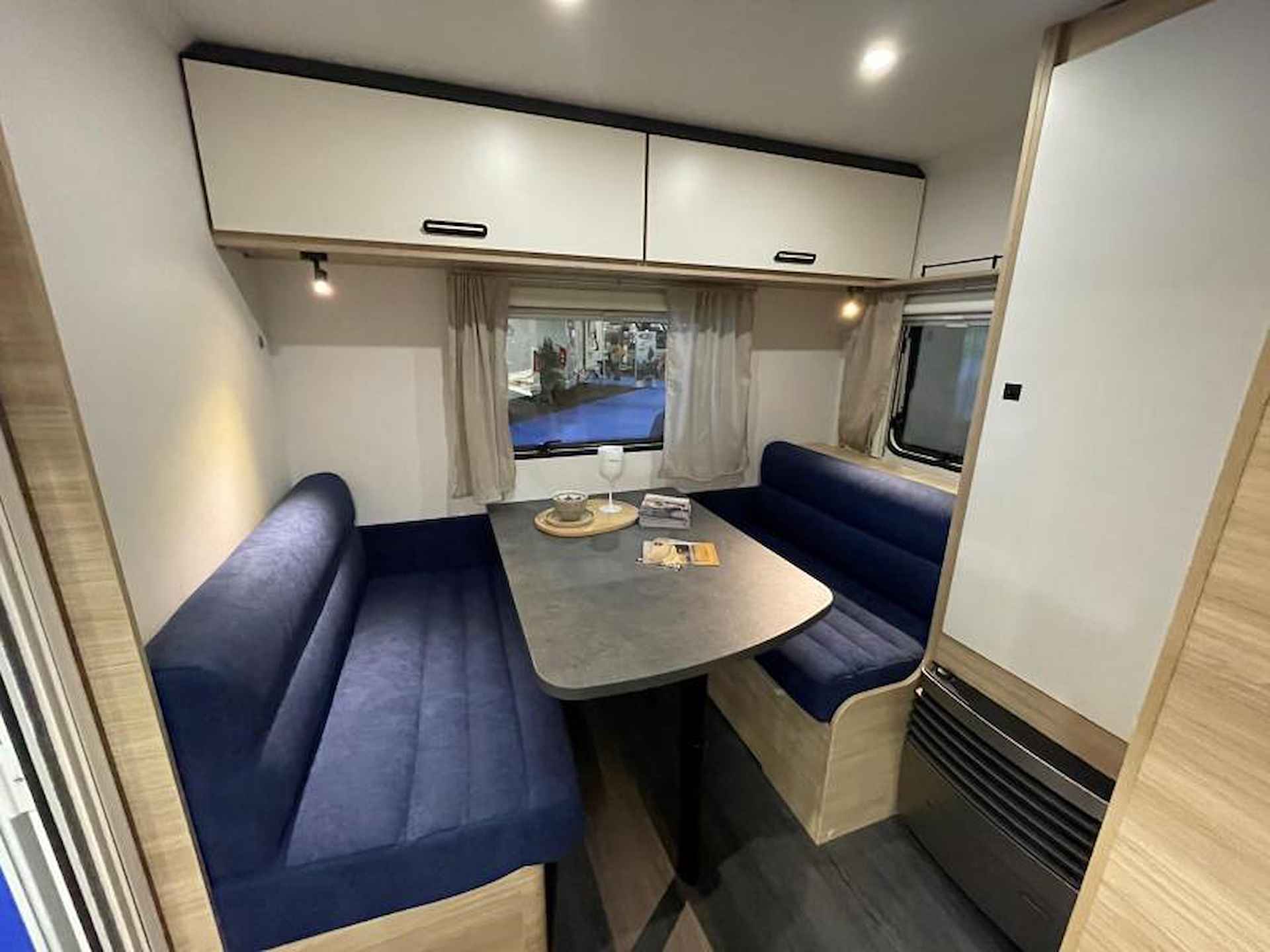 Caravelair Alba 450 Anniversary Line  Enkele bedden | Nieuw - 4/12