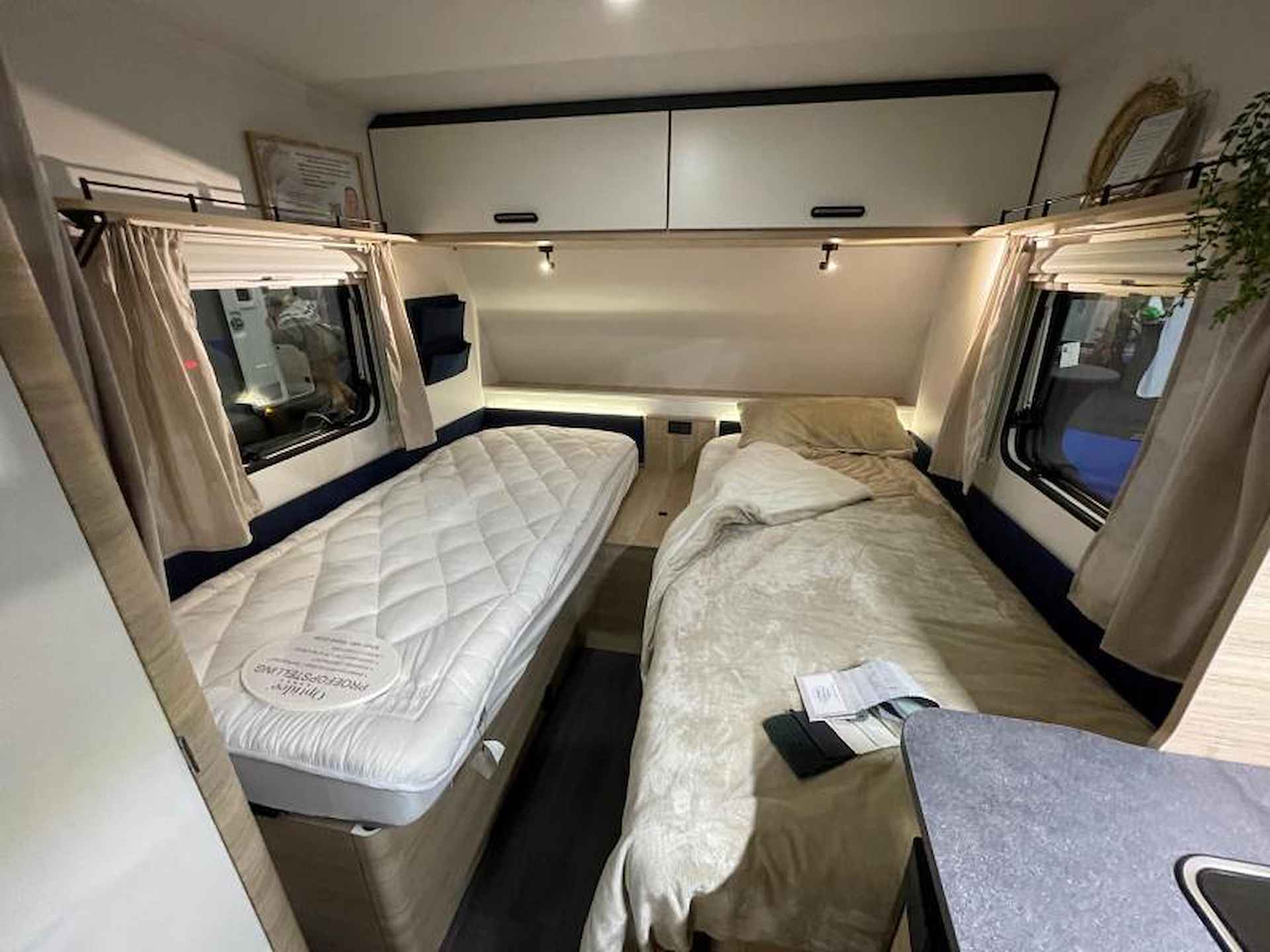 Caravelair Alba 450 Anniversary Line  Enkele bedden | Nieuw - 9/12